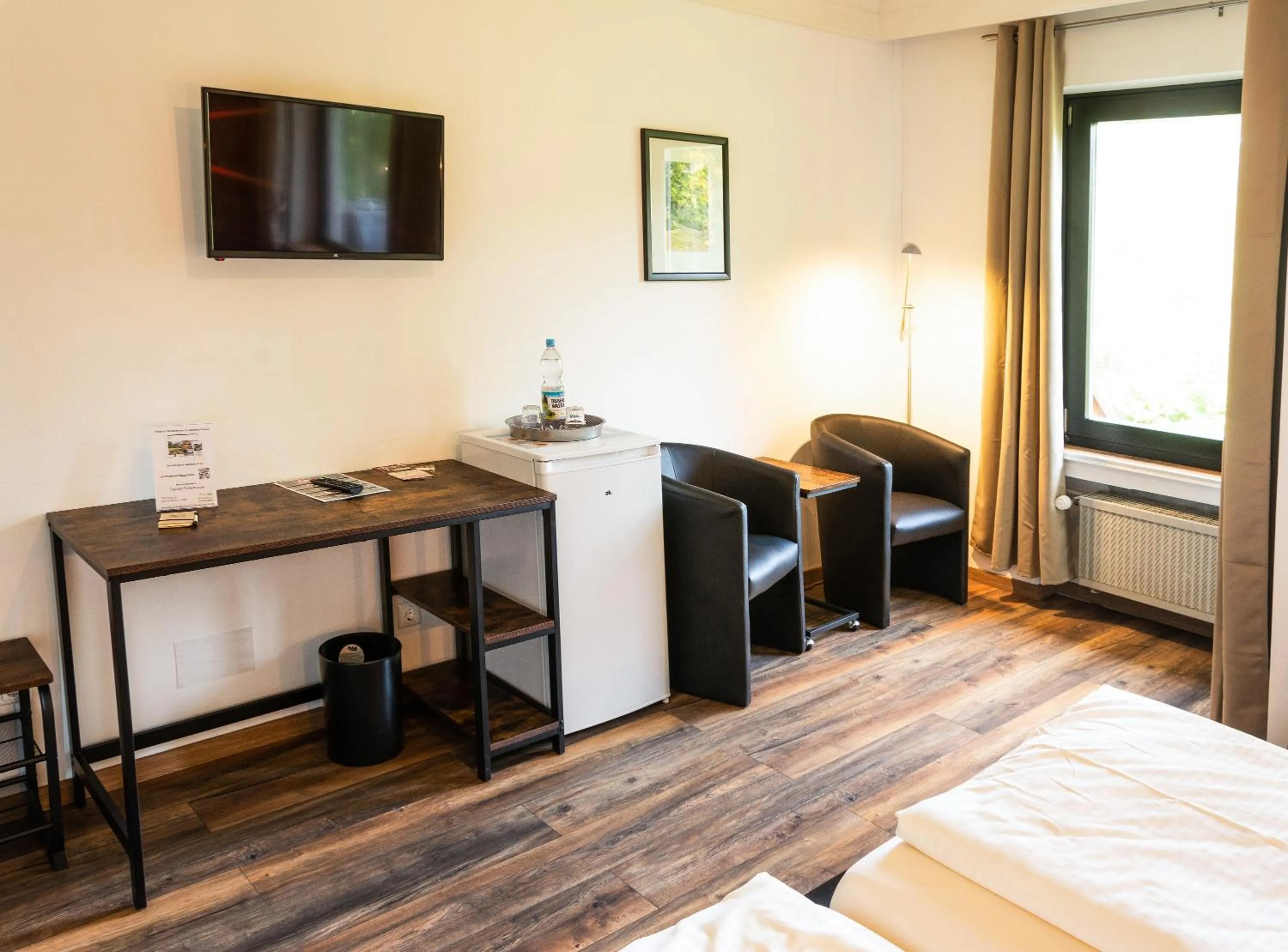 Seating area, Bed in Waldgasthaus am Schwarzenbruch