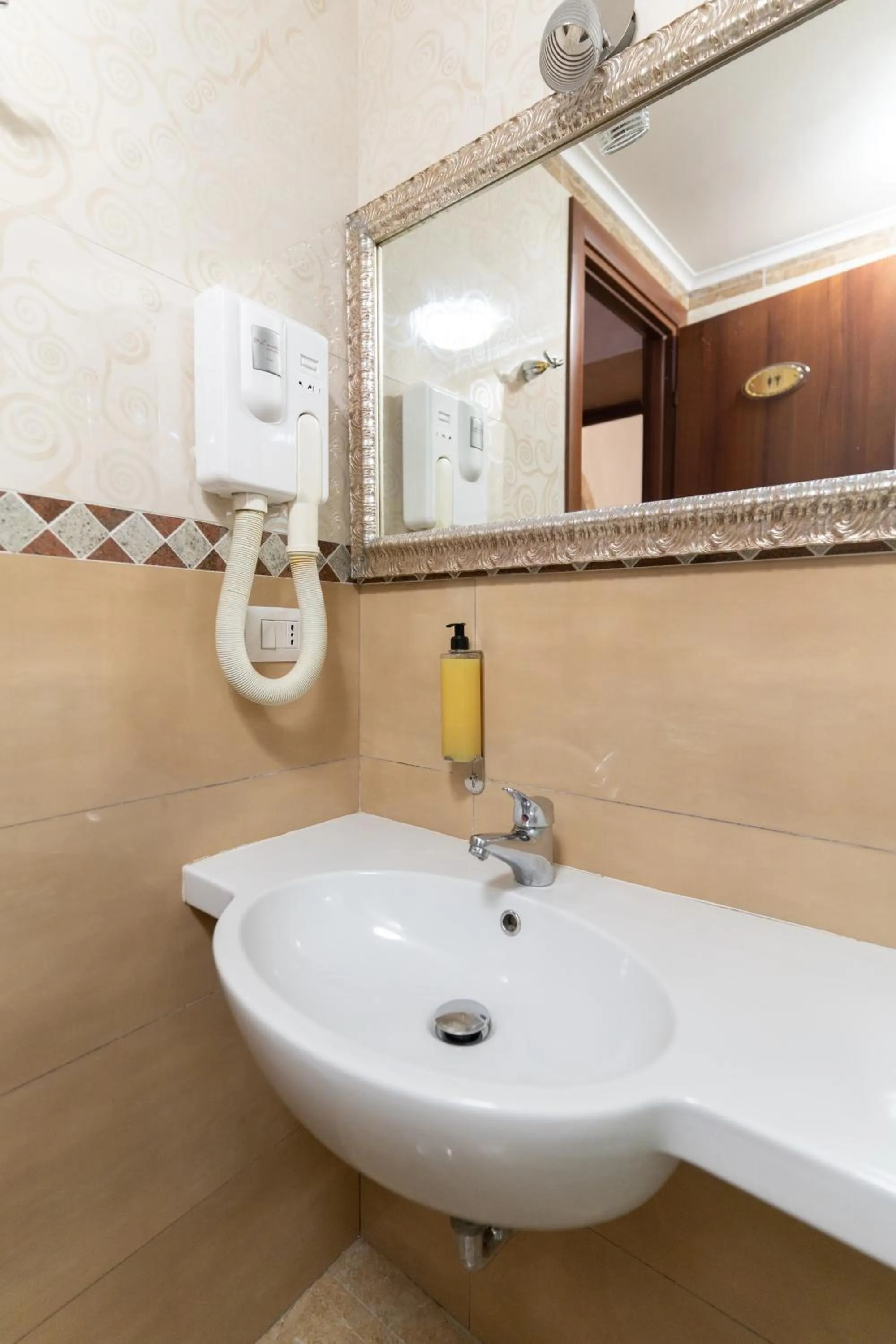 Bathroom in Korean Sonata