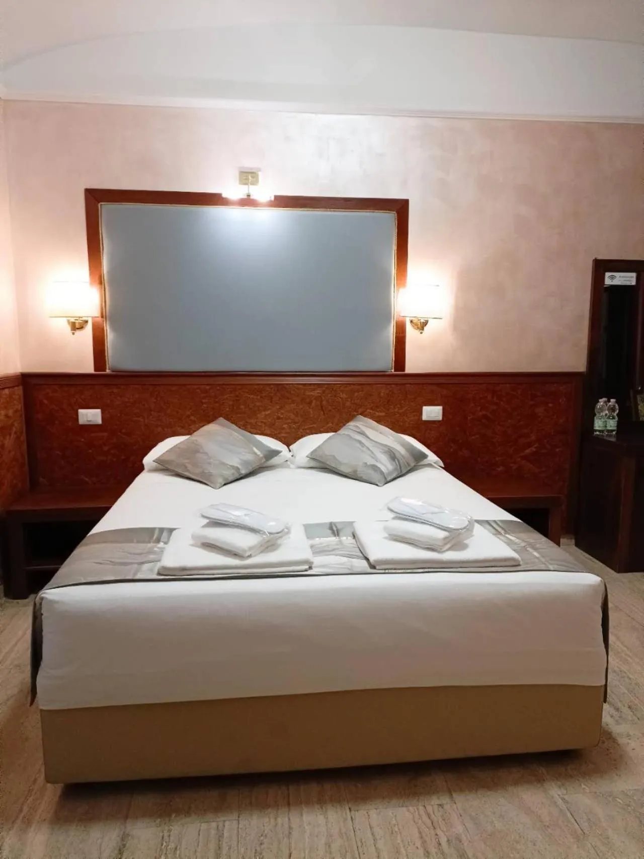 Bed in Korean Sonata