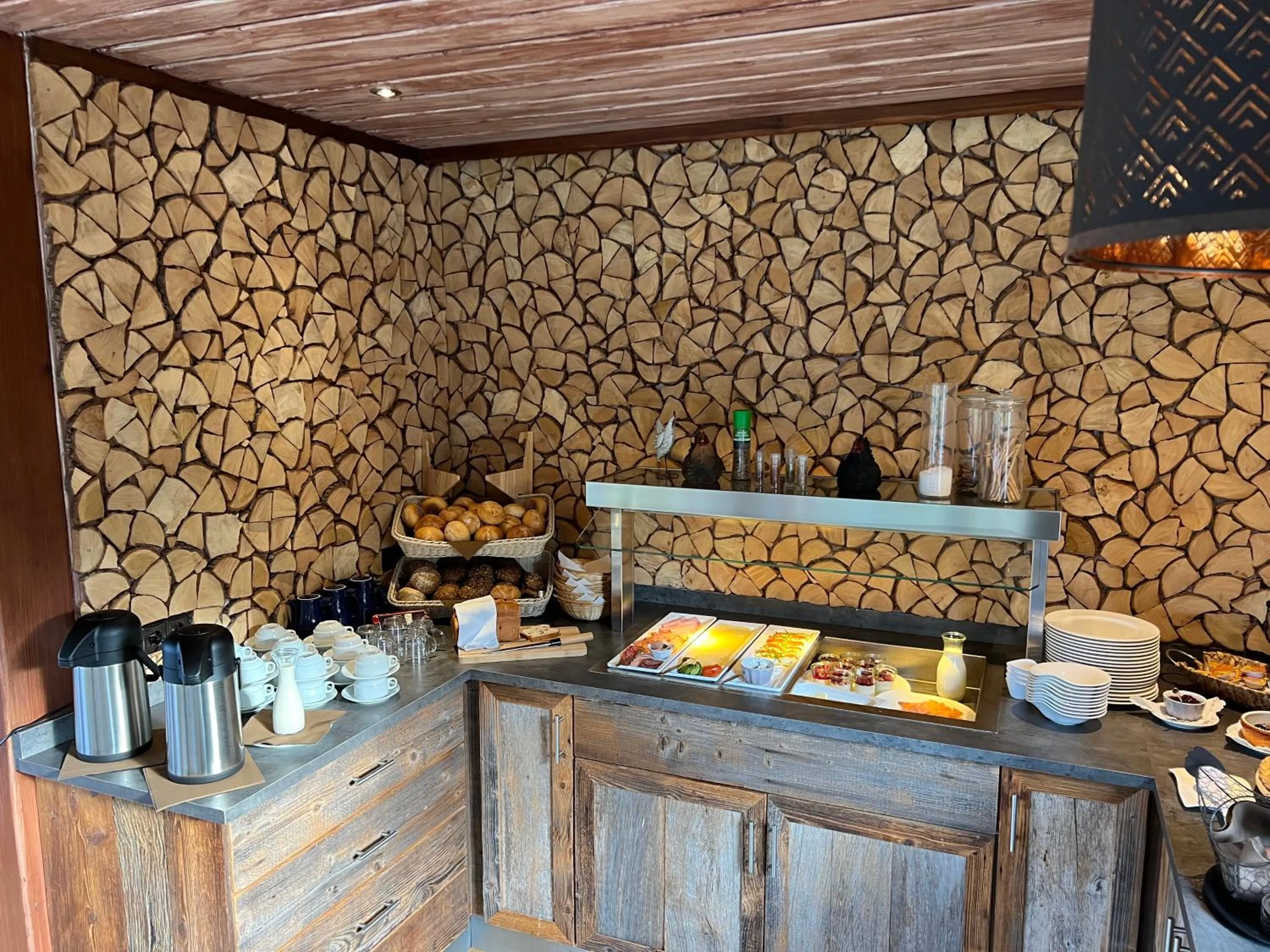 Breakfast in Berghotel Lenneplätze Winterberg