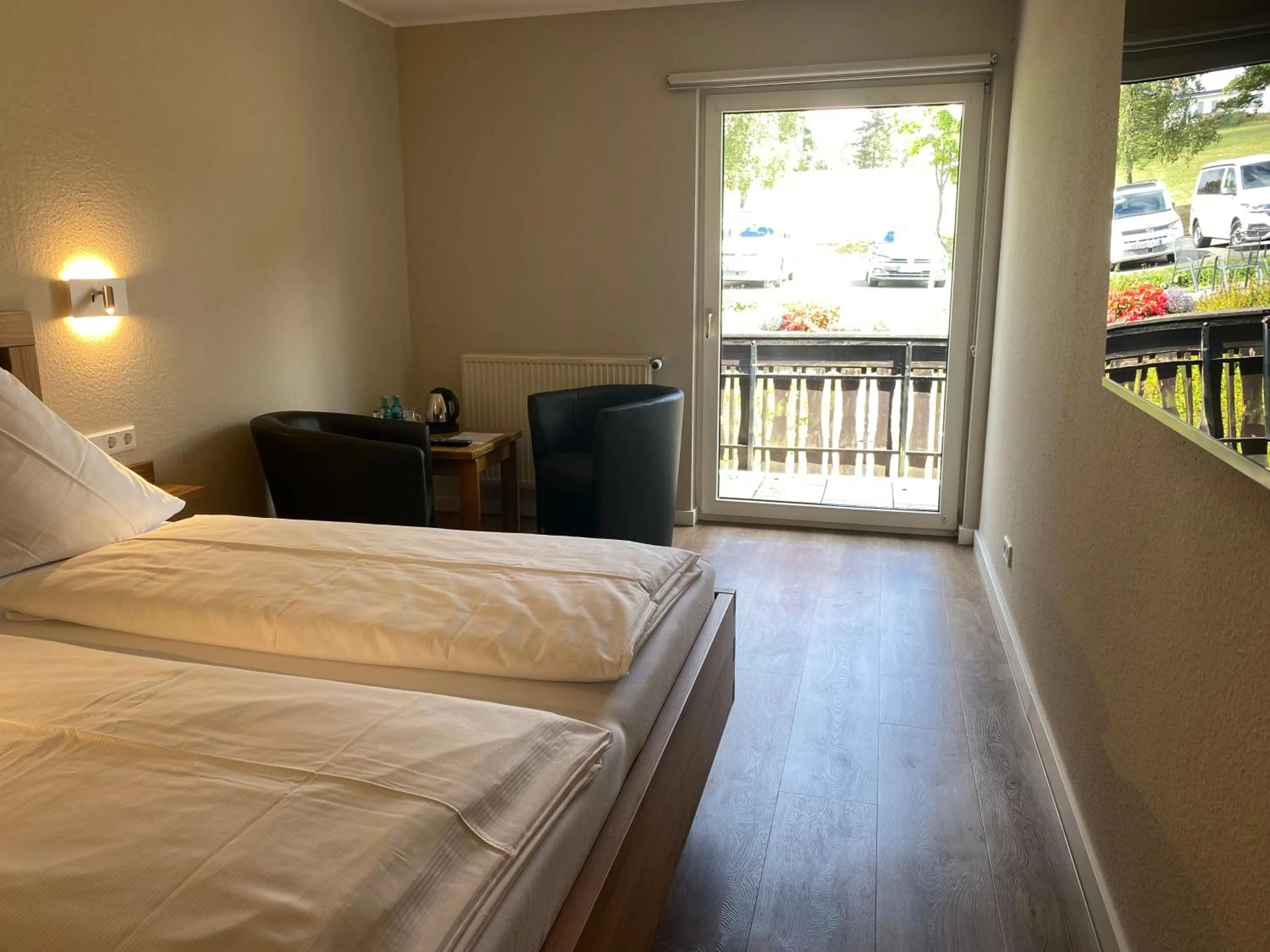 Bedroom, Bed in Berghotel Lenneplätze Winterberg