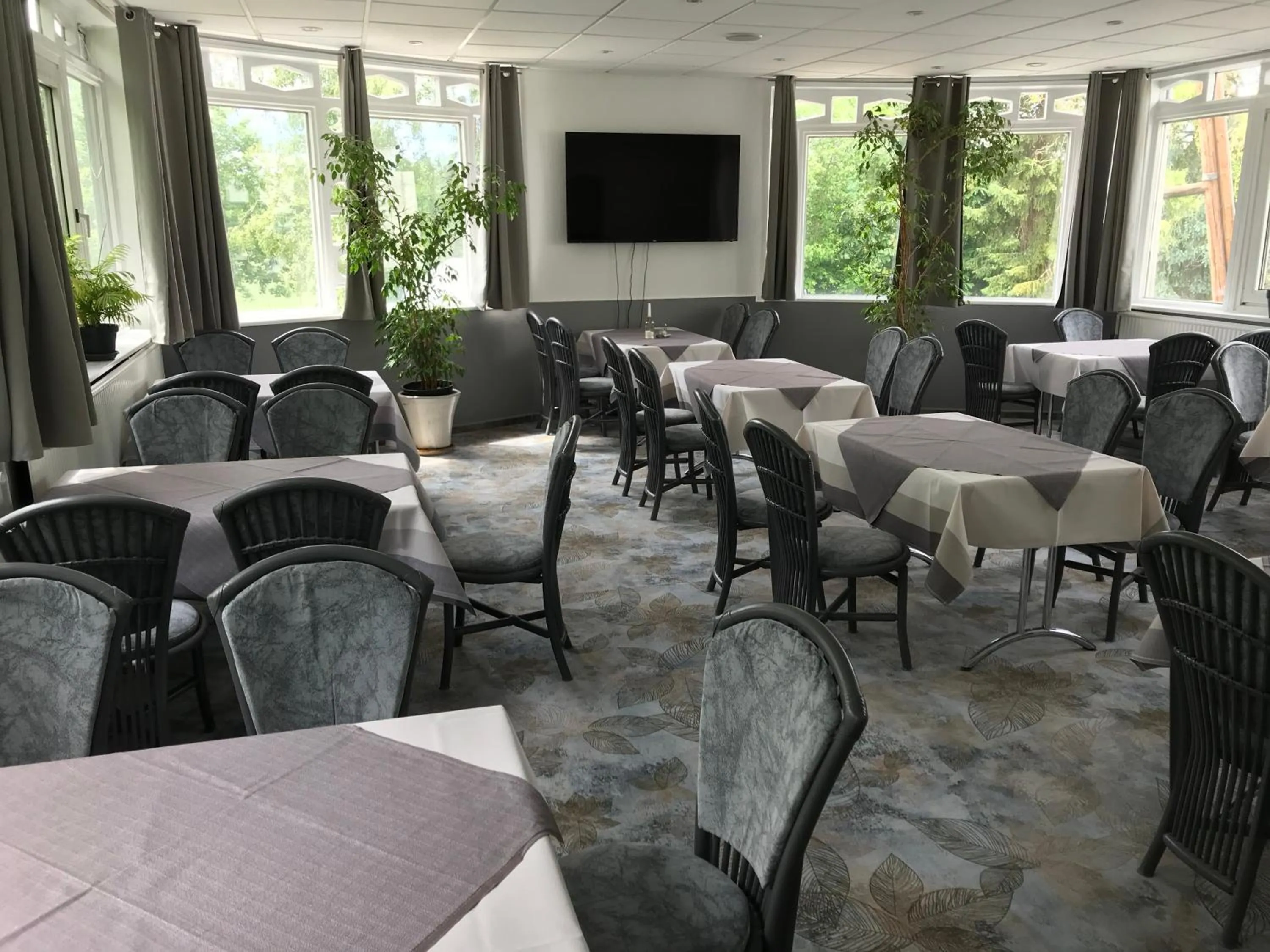 Restaurant/places to eat in Hotel Aquarius Braunschweig