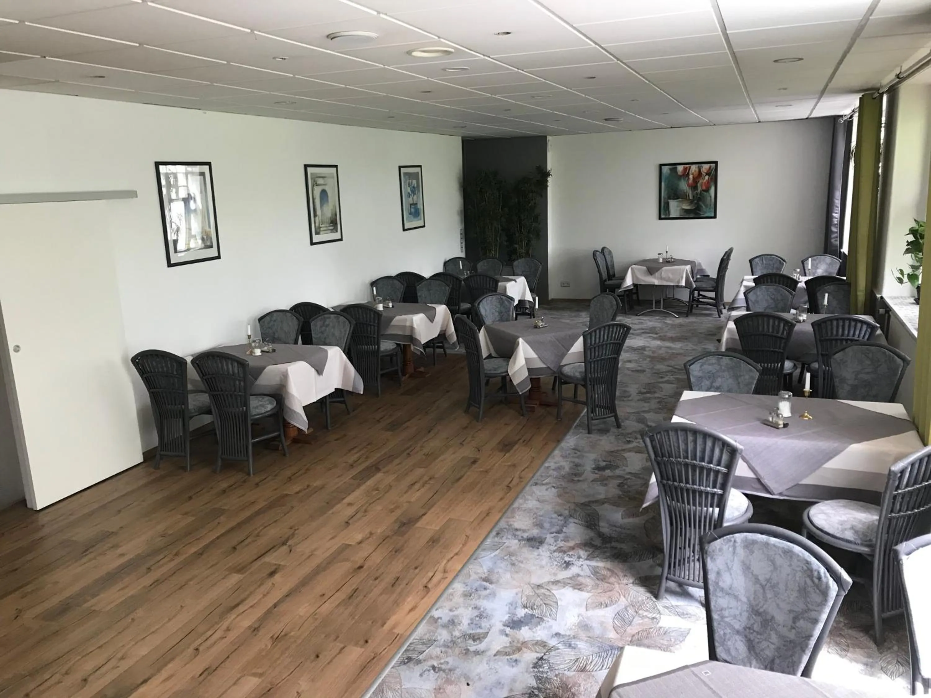 Restaurant/places to eat in Hotel Aquarius Braunschweig