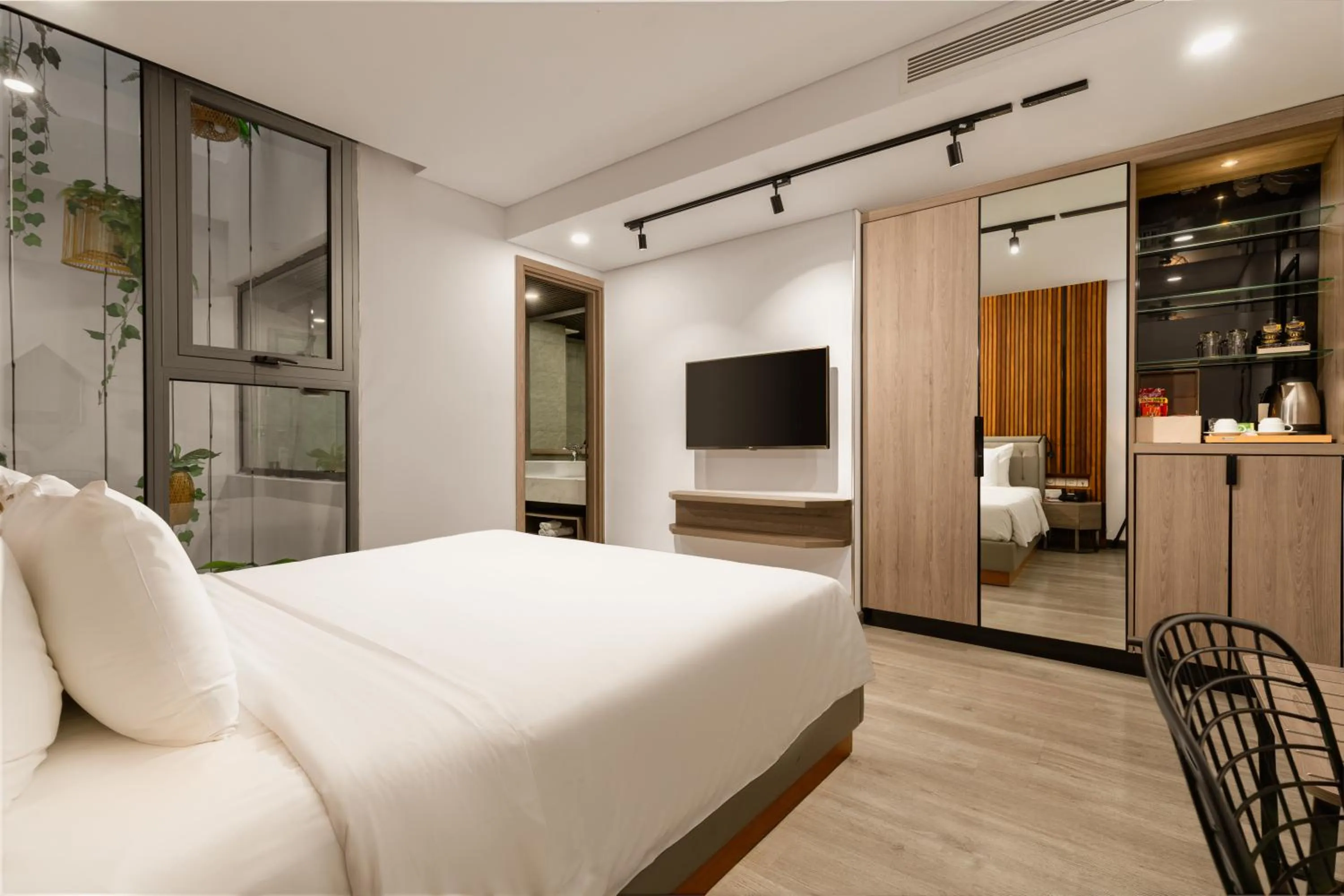 Bedroom, Bed in HAIAN Riverfront Hotel Da Nang
