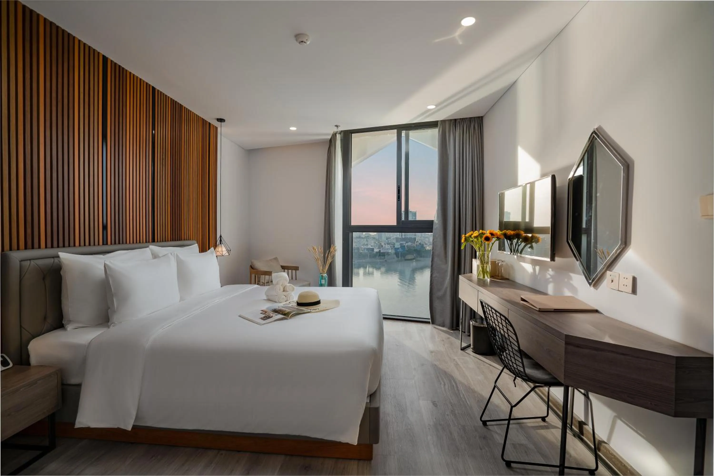 TV and multimedia, Bed in HAIAN Riverfront Hotel Da Nang