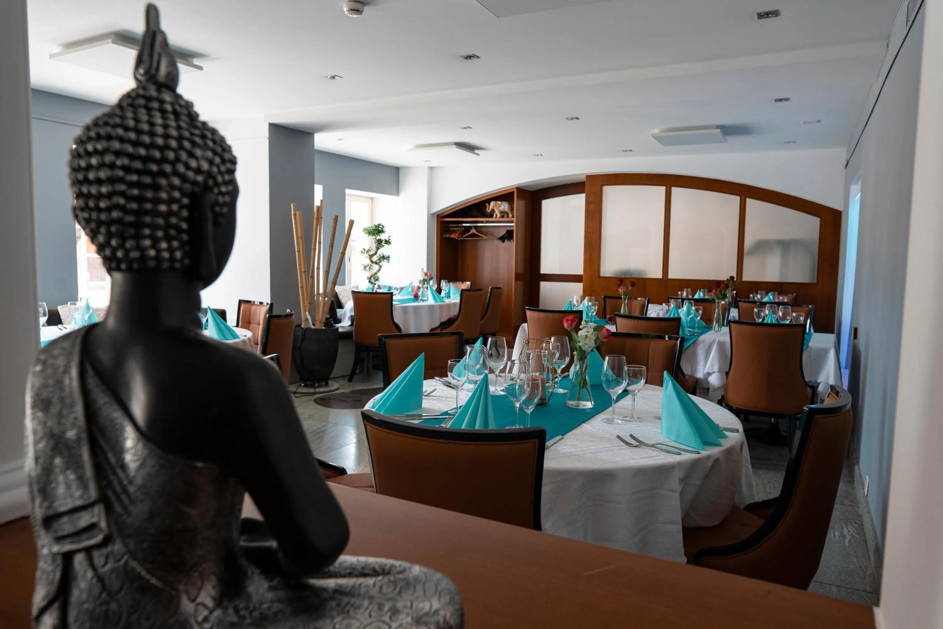 Restaurant/places to eat in SWISS HOTEL LA COURONNE