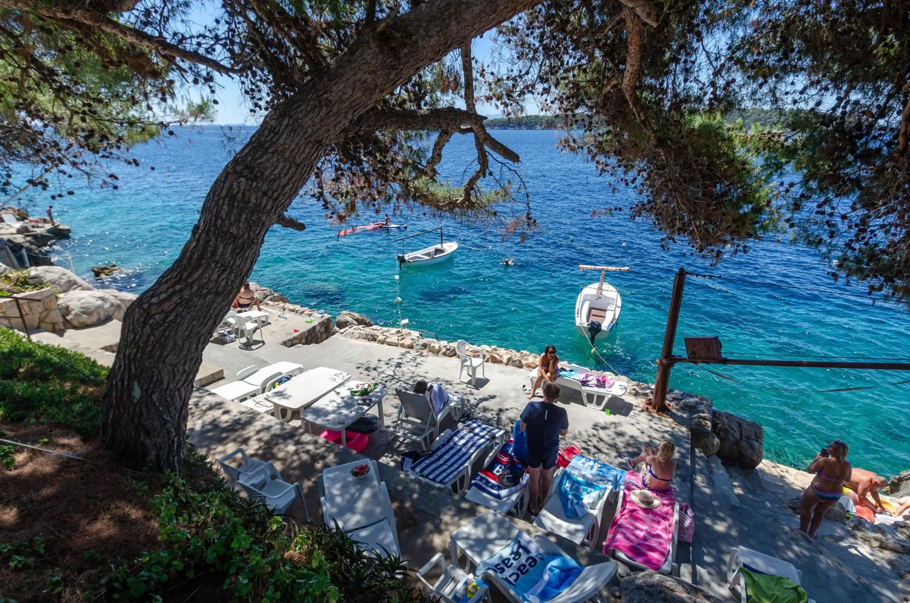 Beach in Apartments Ljiljana