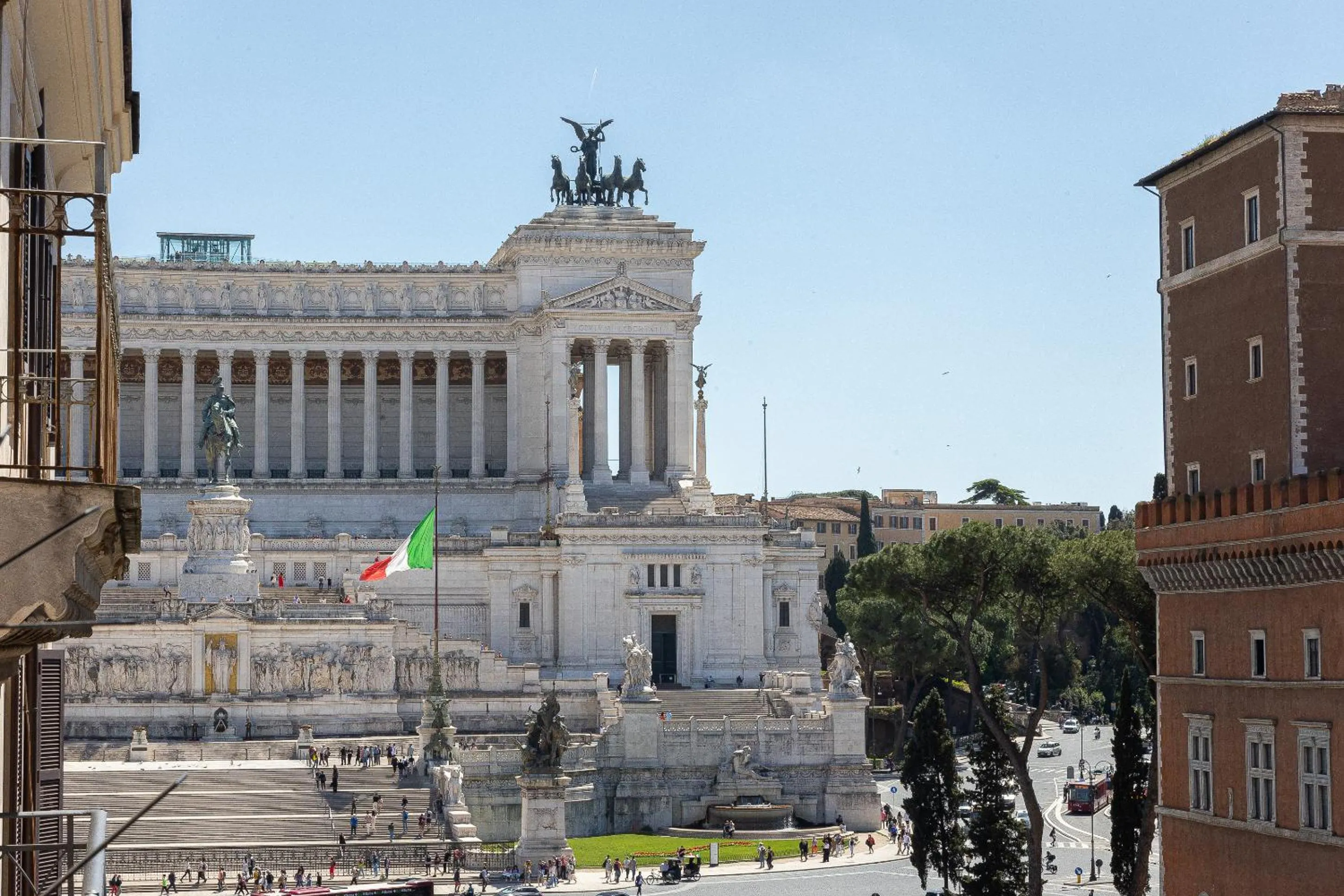 Nearby landmark in Suite della Pigna