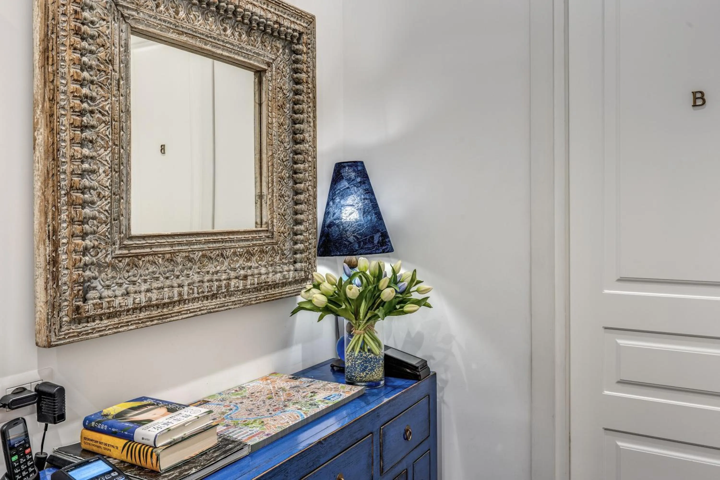 Property building in Suite della Pigna