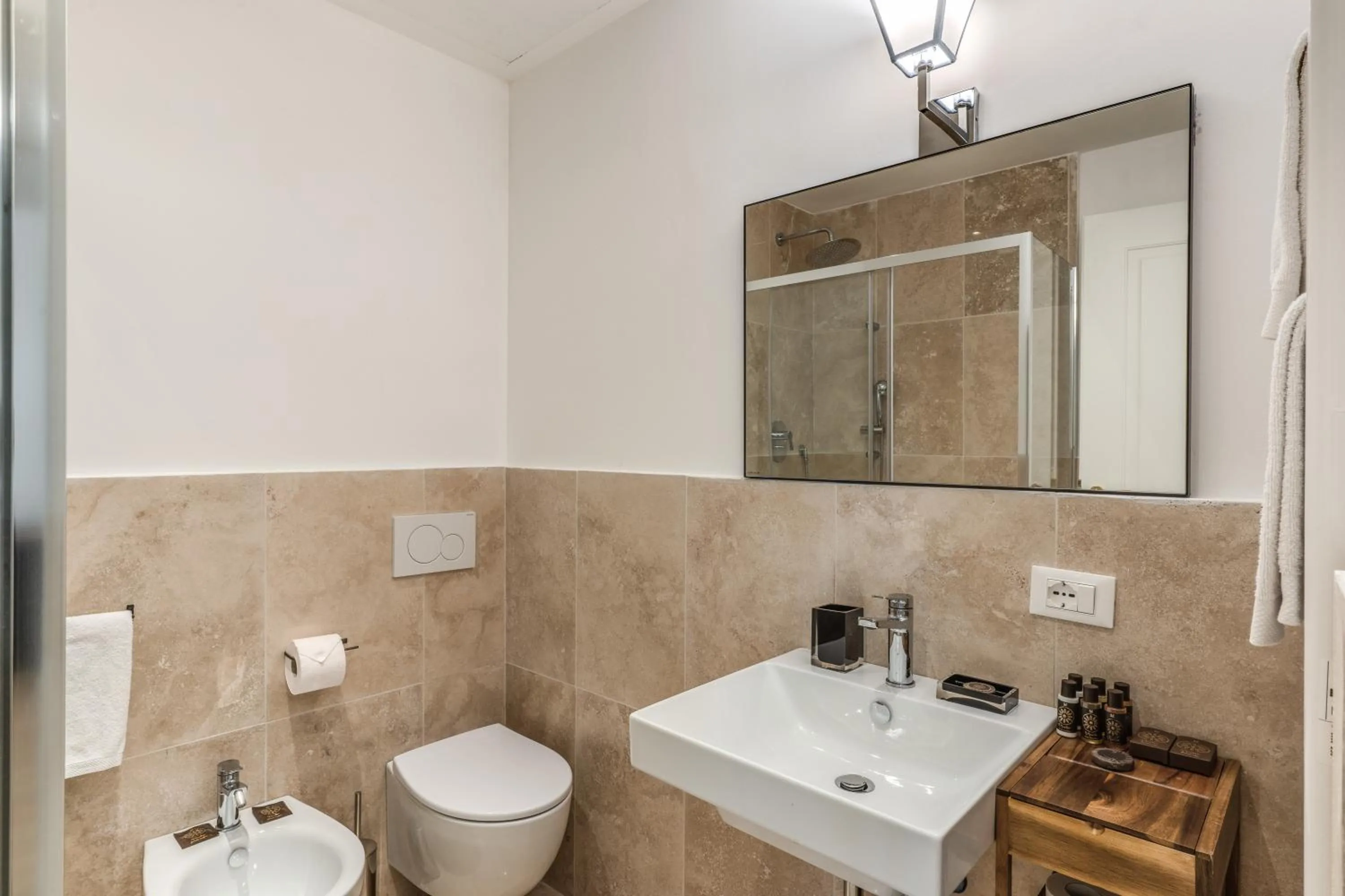 Bathroom in Suite della Pigna