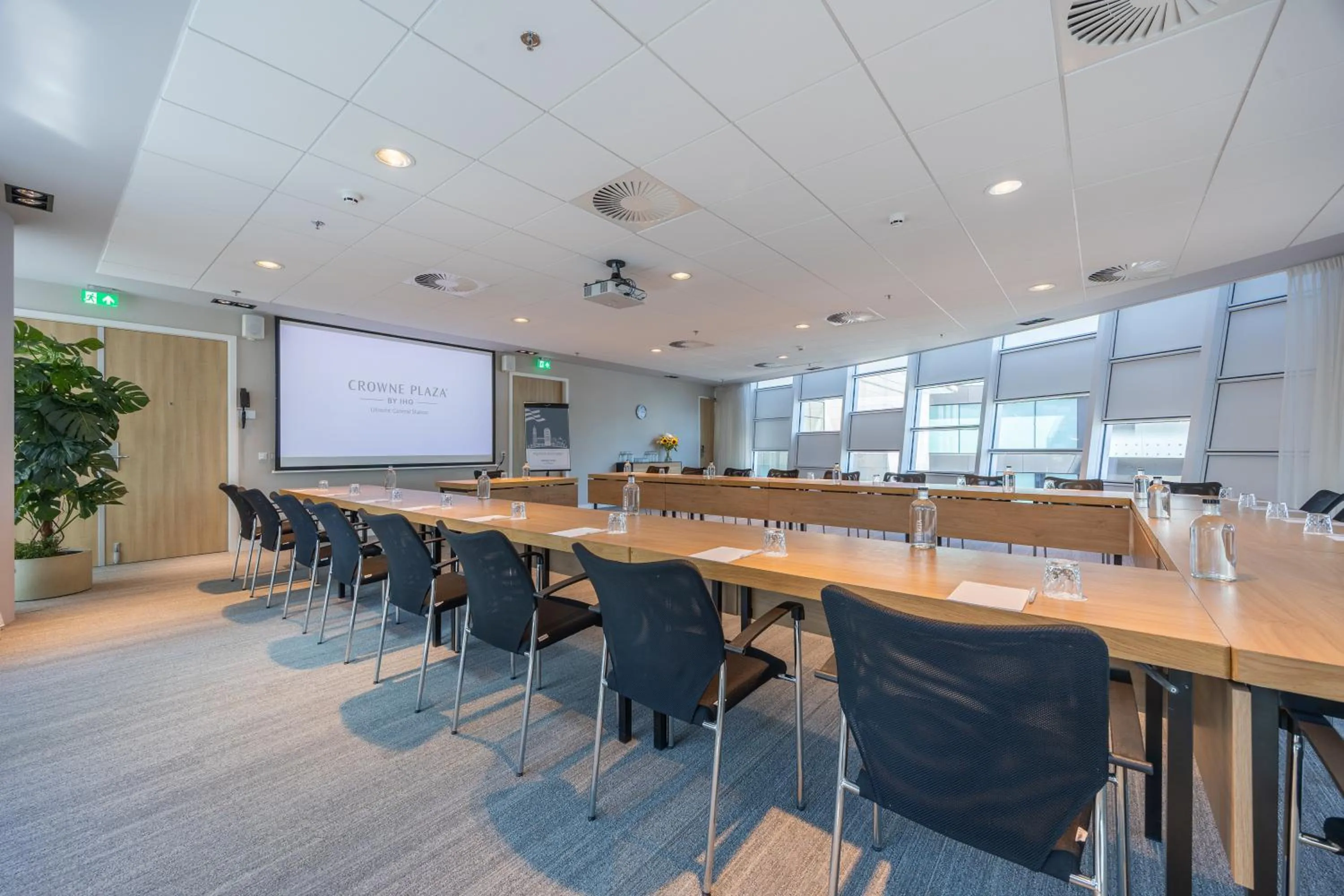 Meeting/conference room in Crowne Plaza Utrecht - Central Station by IHG