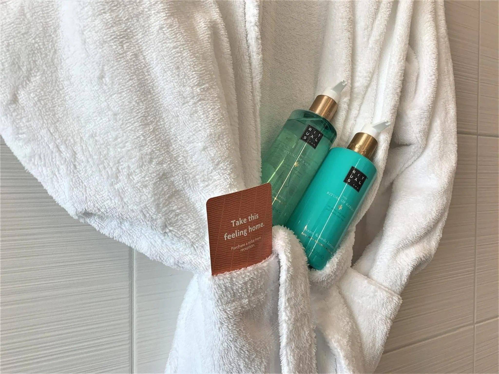 Bedroom in Crowne Plaza Utrecht - Central Station by IHG