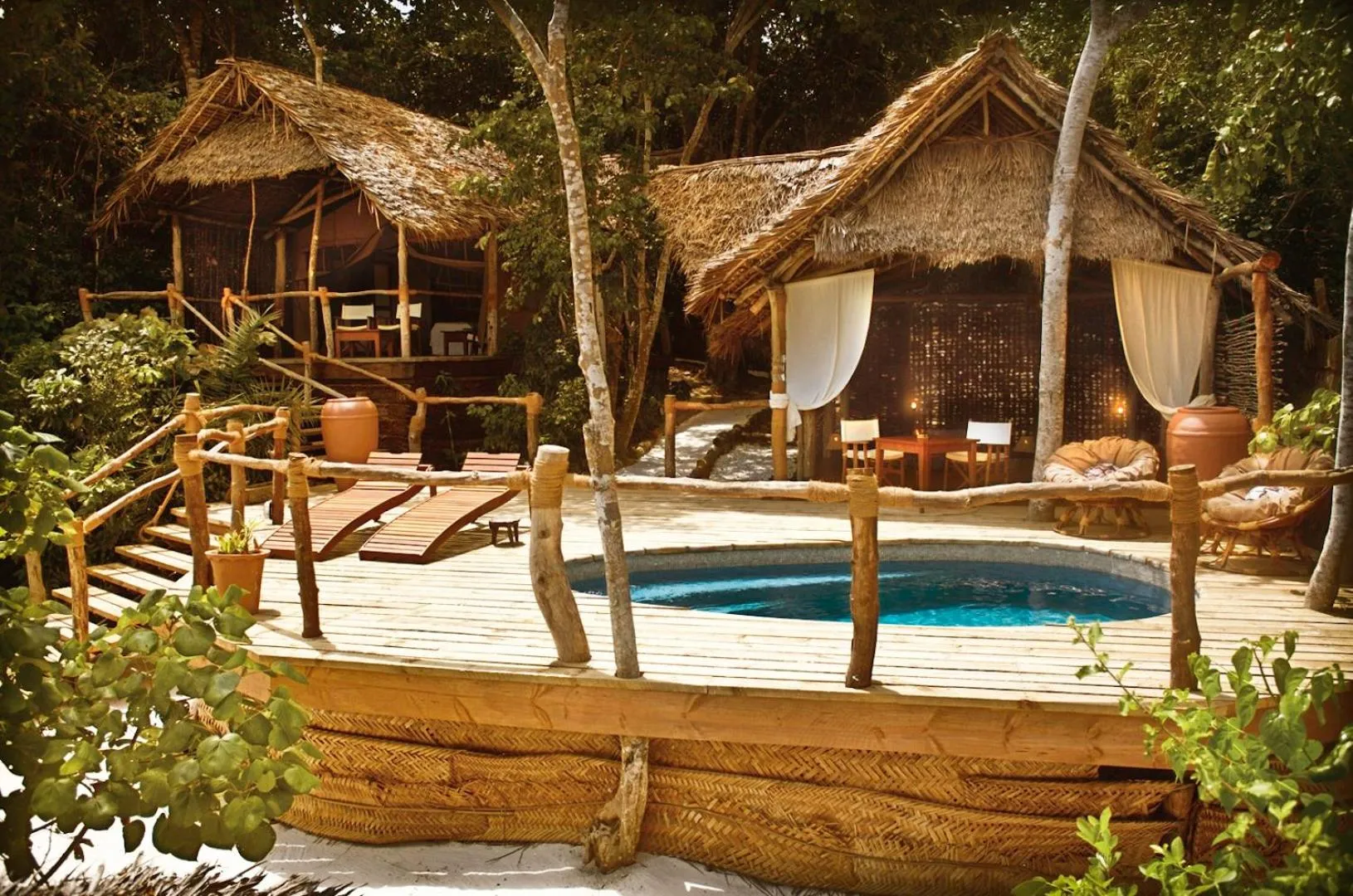 Patio in Fundu Lagoon