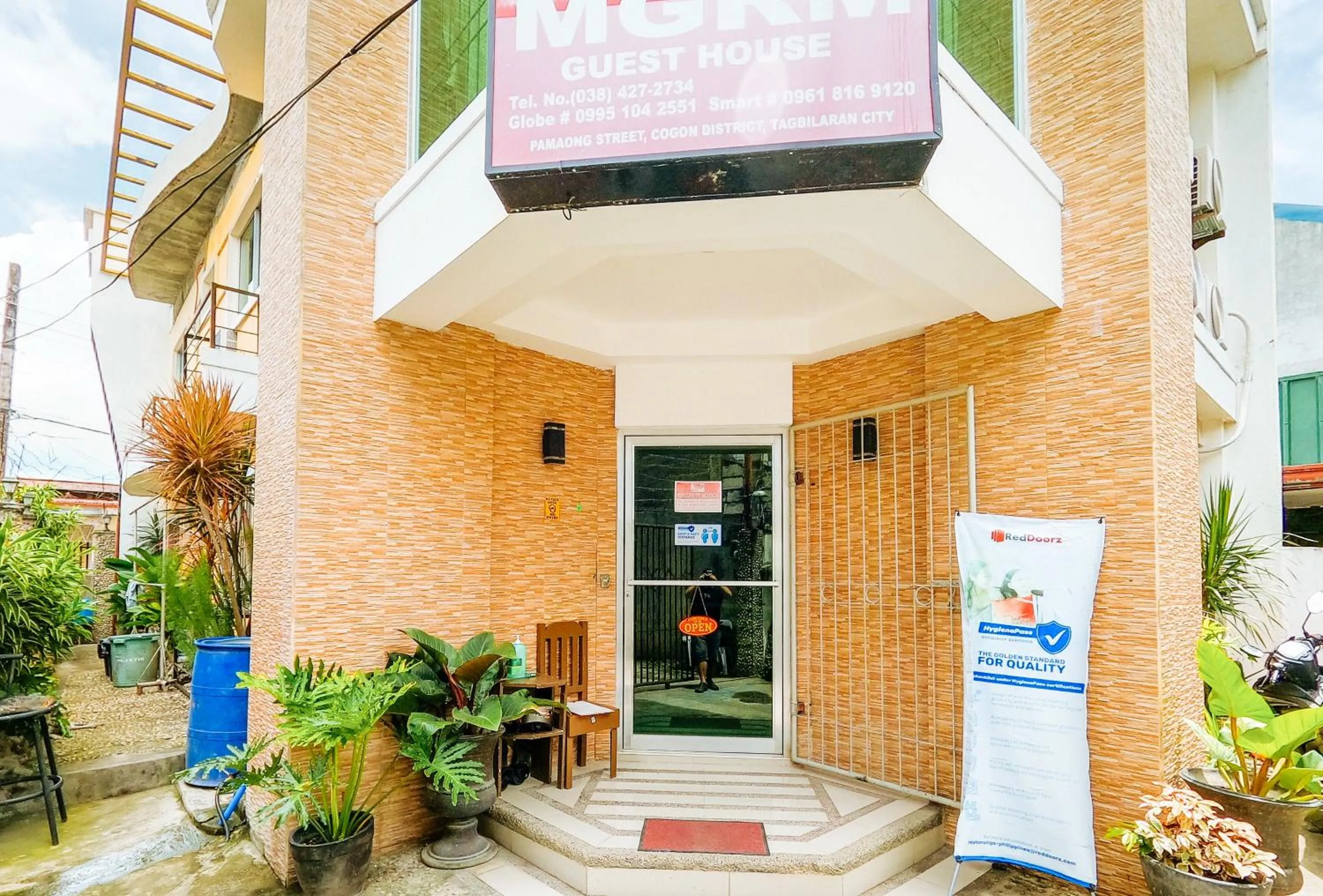 Property building in RedDoorz @ Pamaong Street