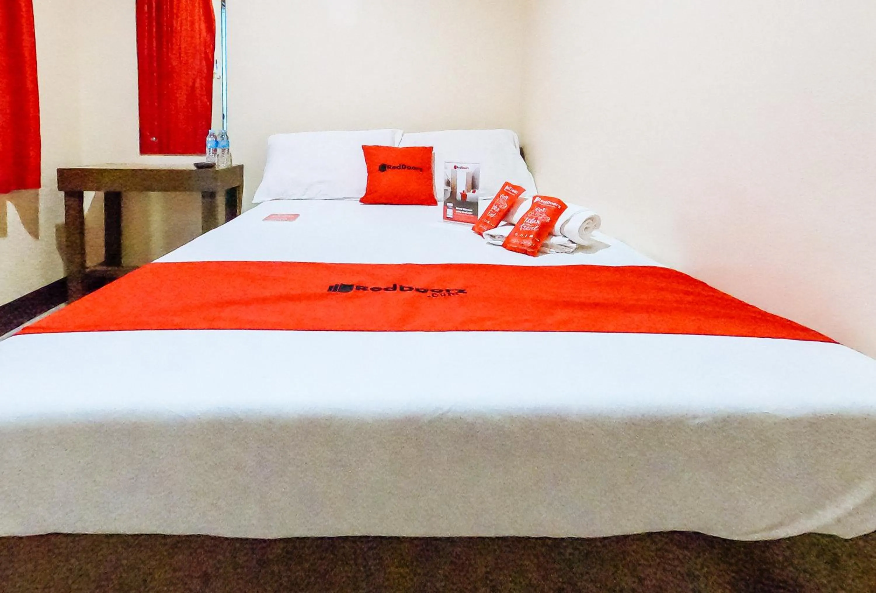 Bed in RedDoorz @ Pamaong Street