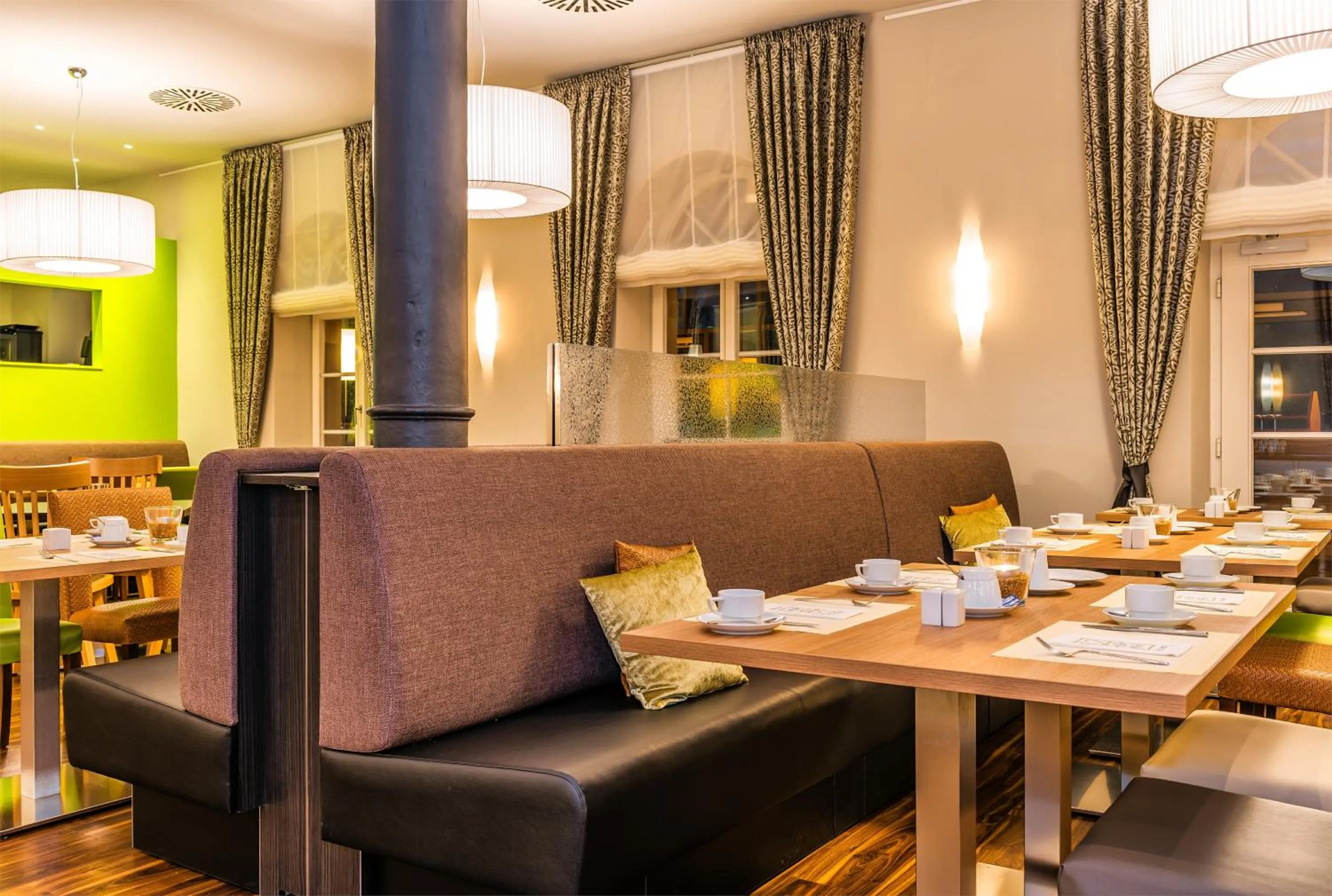 Restaurant/places to eat in nestor Hotel Stuttgart-Ludwigsburg