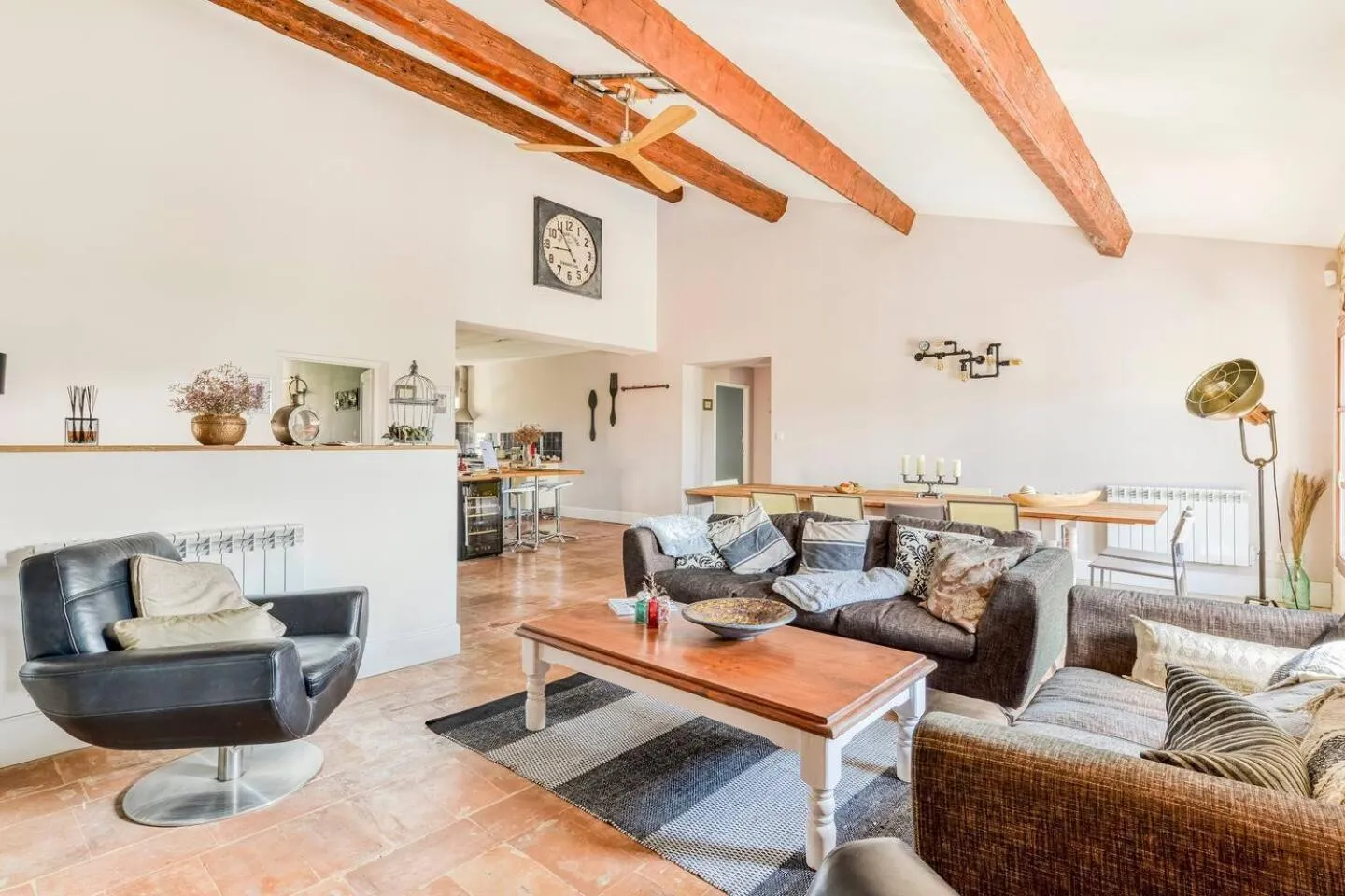 Living room in Maison Dix Chambres d'hôtes et Espace SPA Bien être