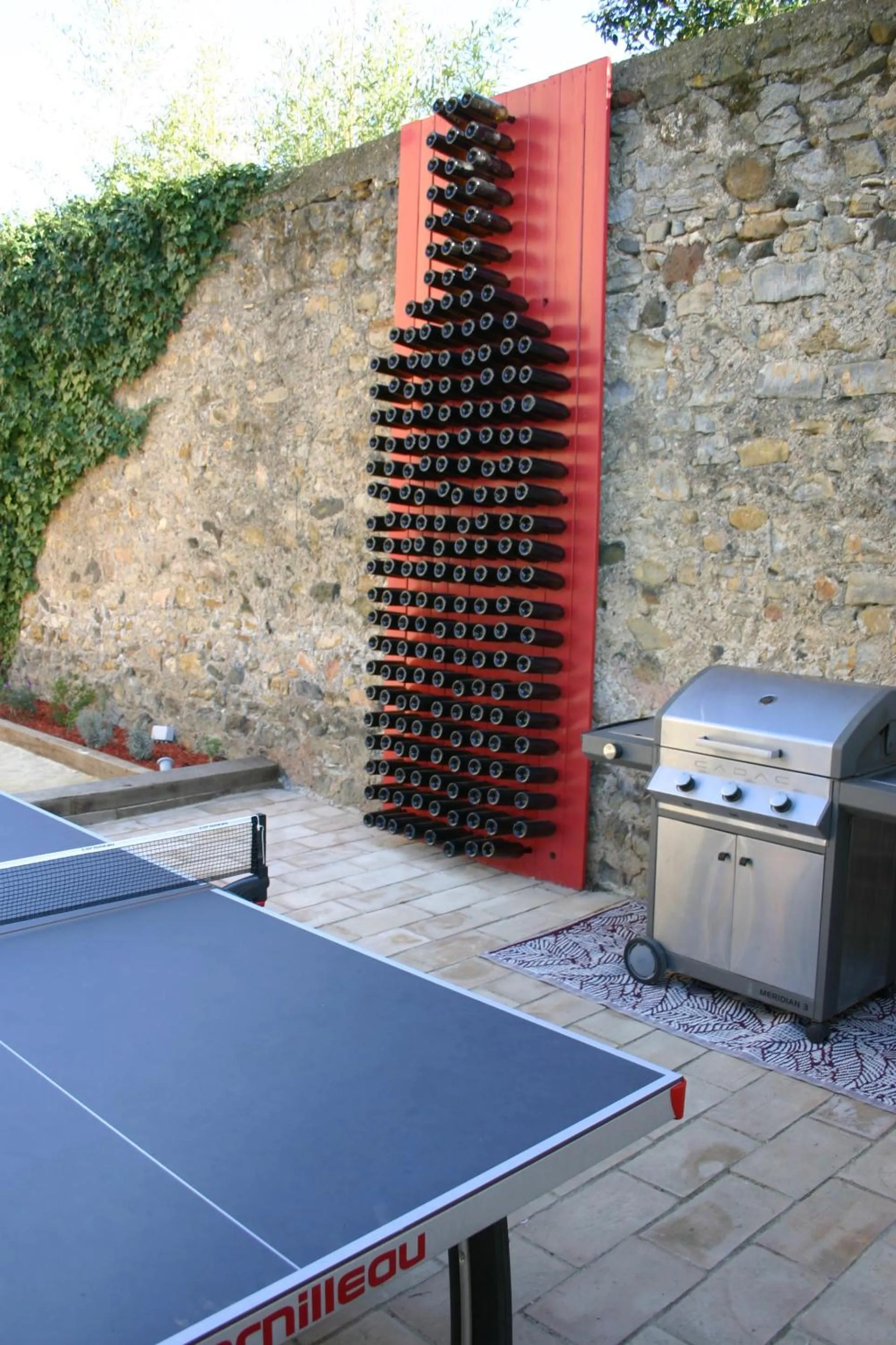 Fitness centre/facilities in Maison Dix Chambres d'hôtes et Espace SPA Bien être