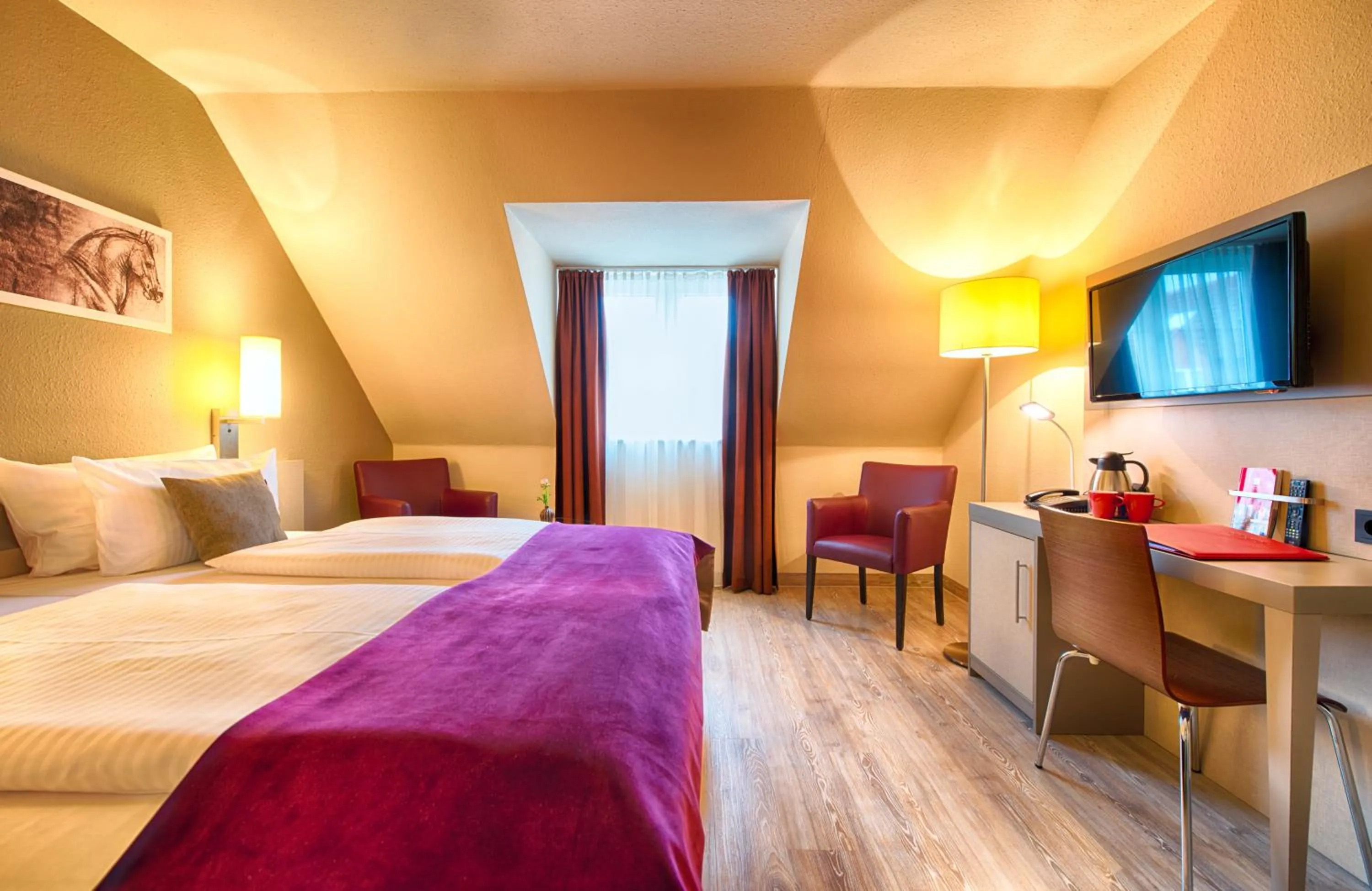 Photo of the whole room, Bed in Leonardo Hotel Mannheim-Ladenburg