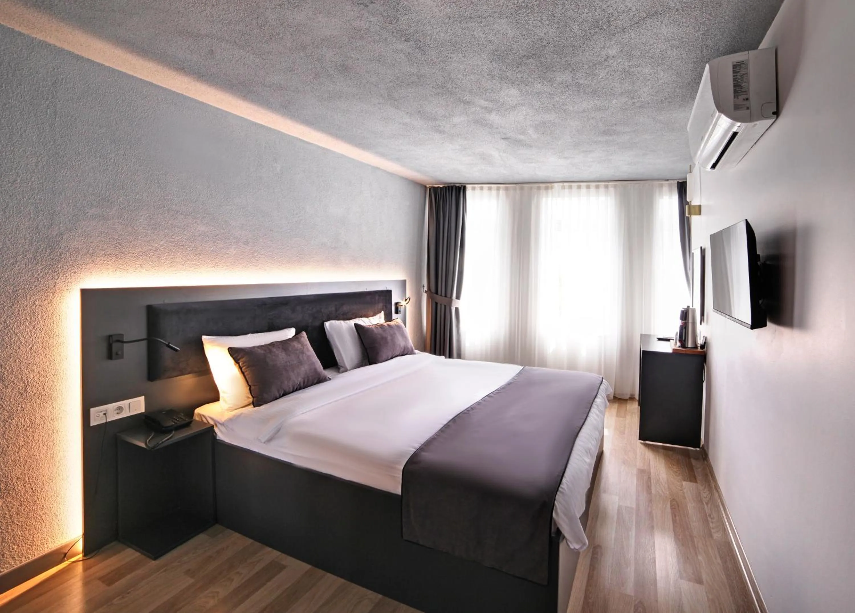 Bed in Taksim Seya Suites Hotel