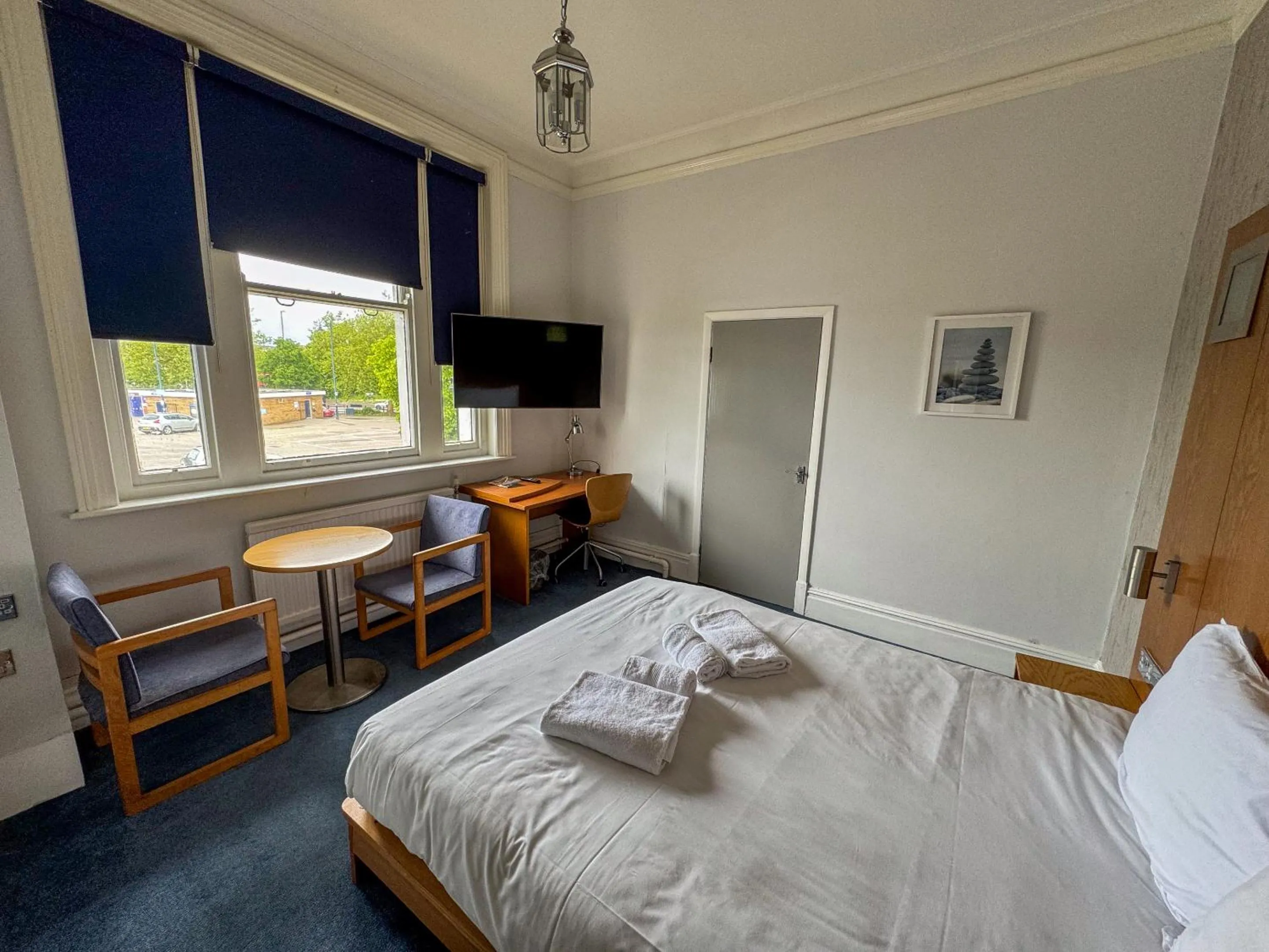 Bedroom, Bed in The New England Hotel