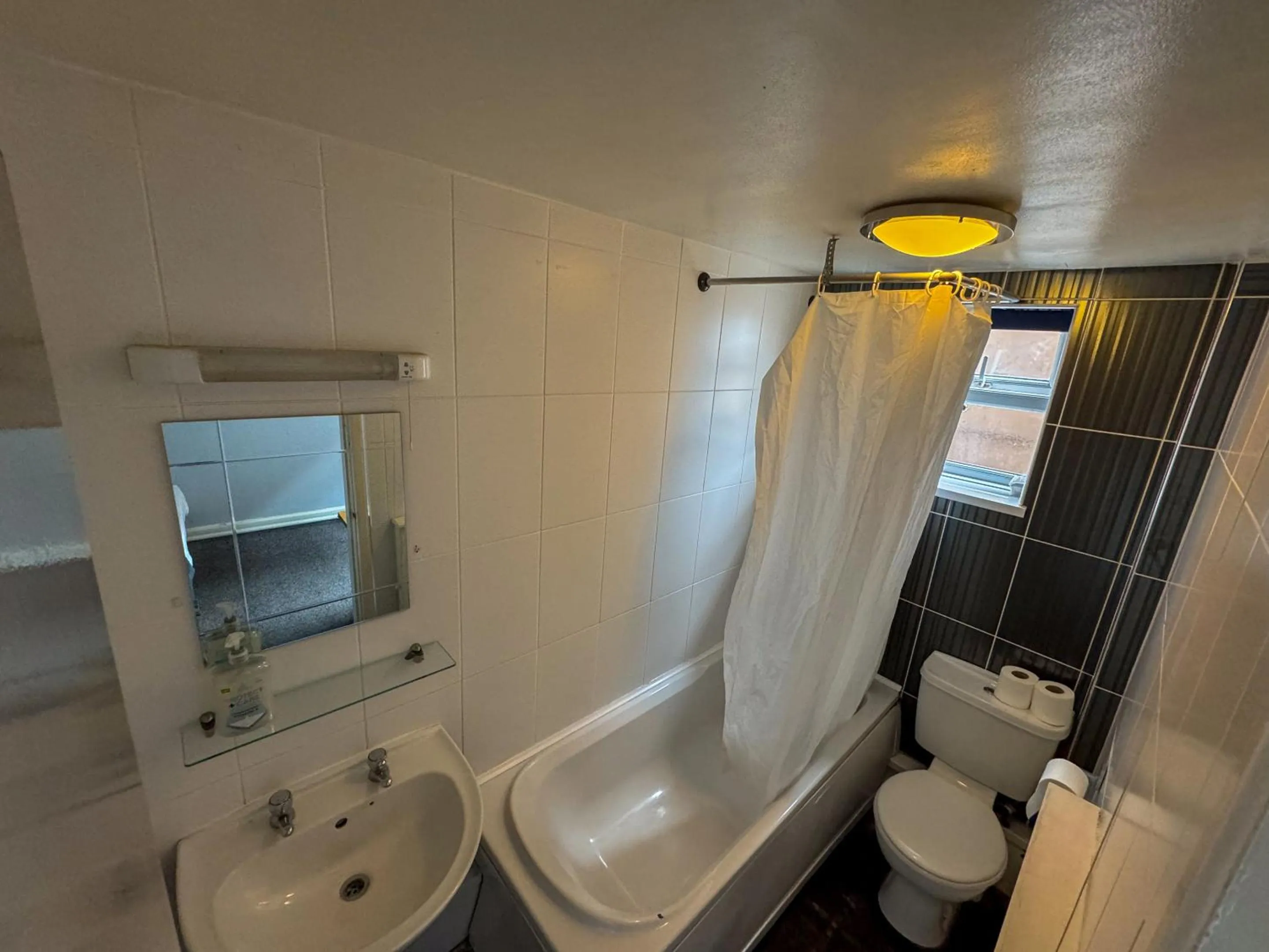 Bathroom in The New England Hotel