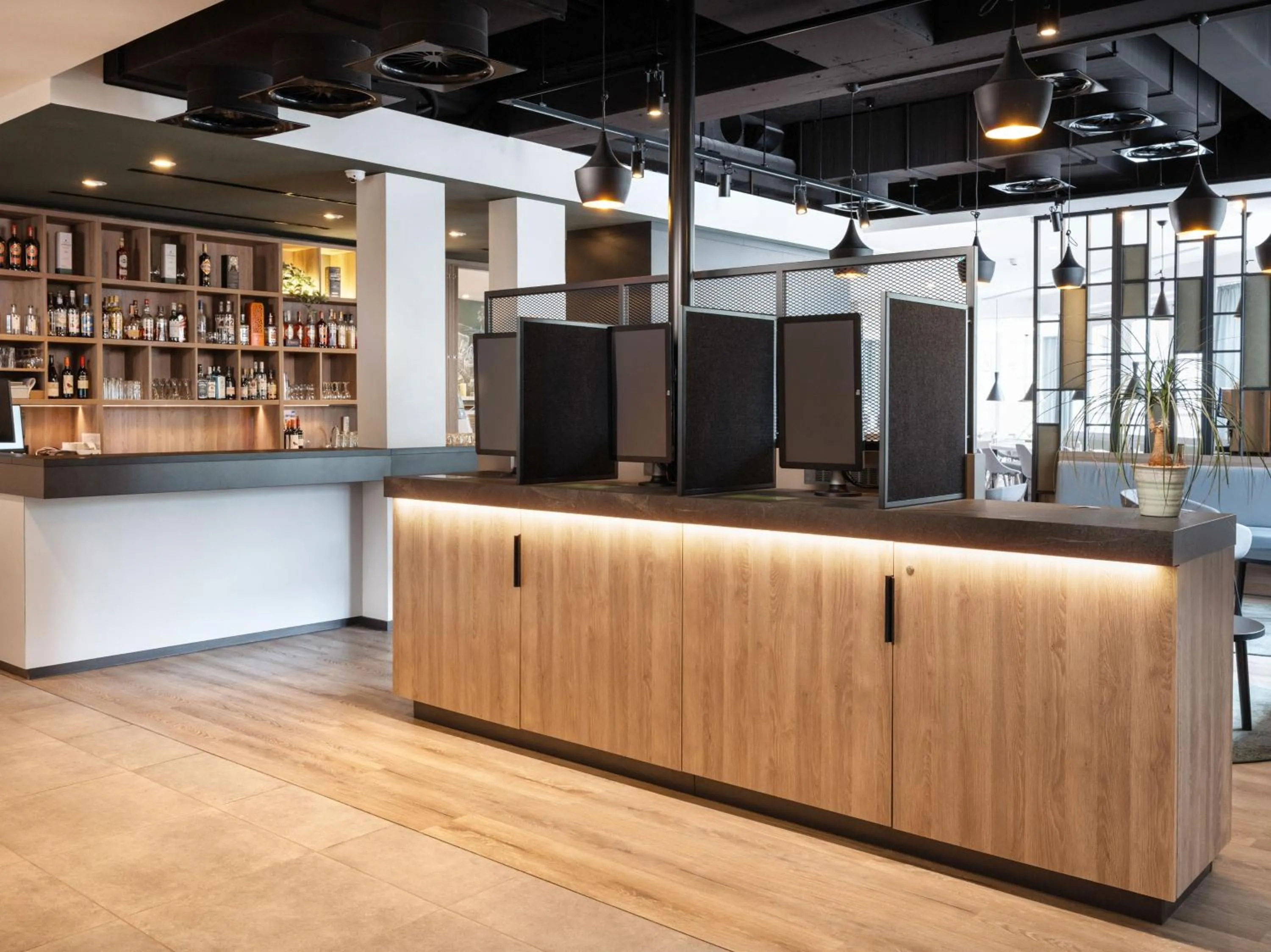Lobby or reception in ibis Styles Neckarsulm