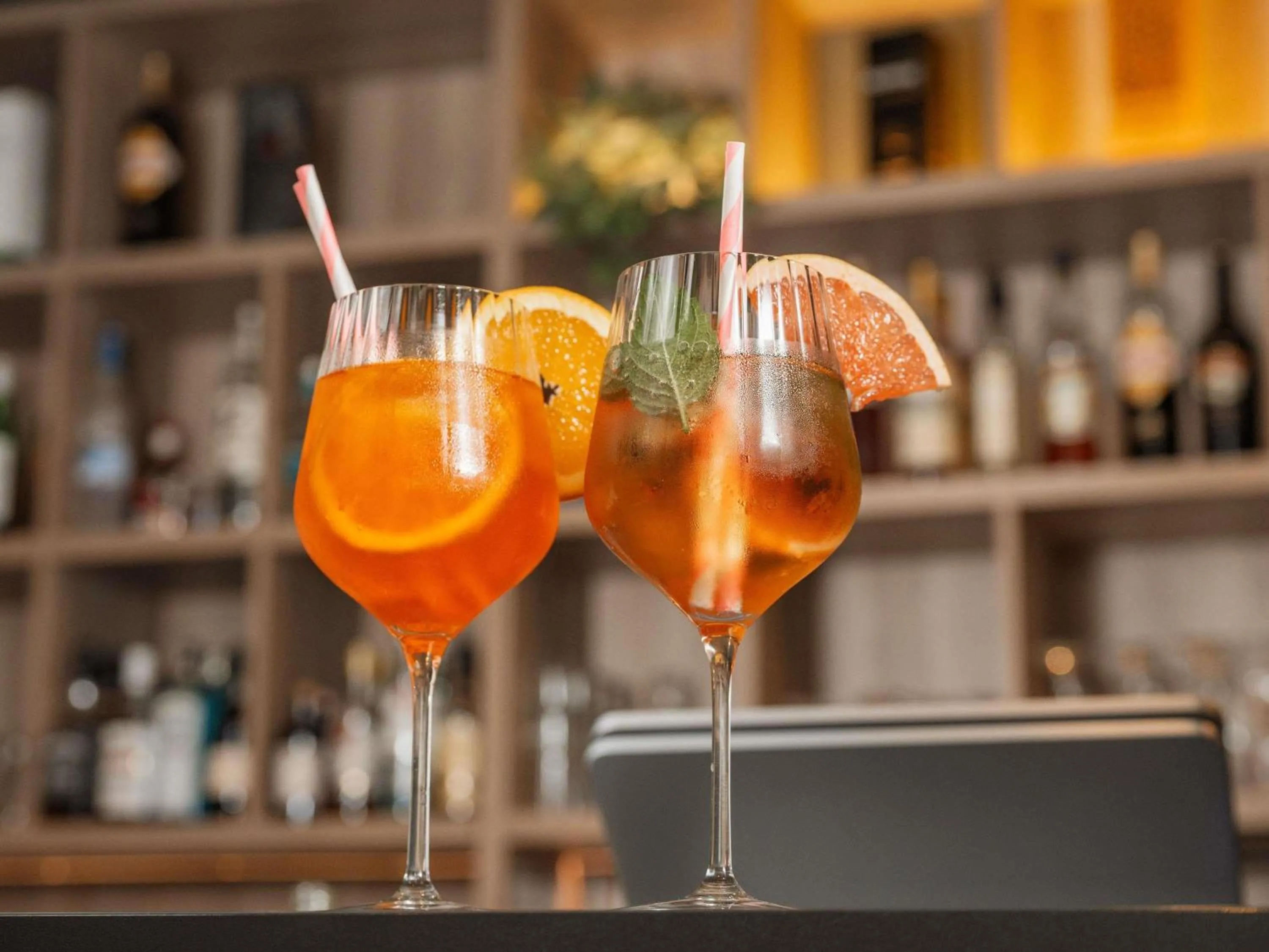 Lounge or bar in ibis Styles Neckarsulm