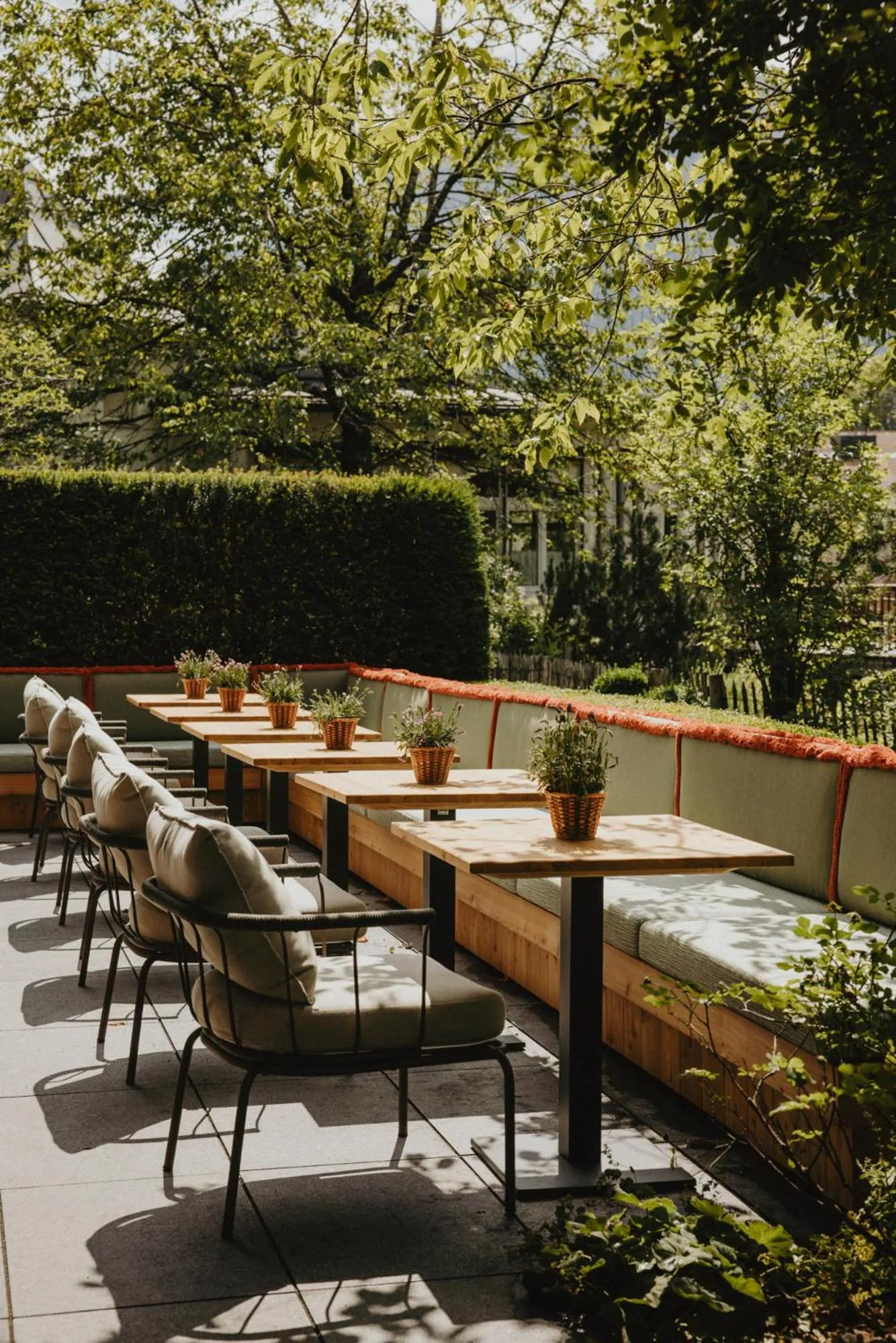 Garden in Spa & Resort Bachmair Weissach, LUXURY FAMILY RESORT