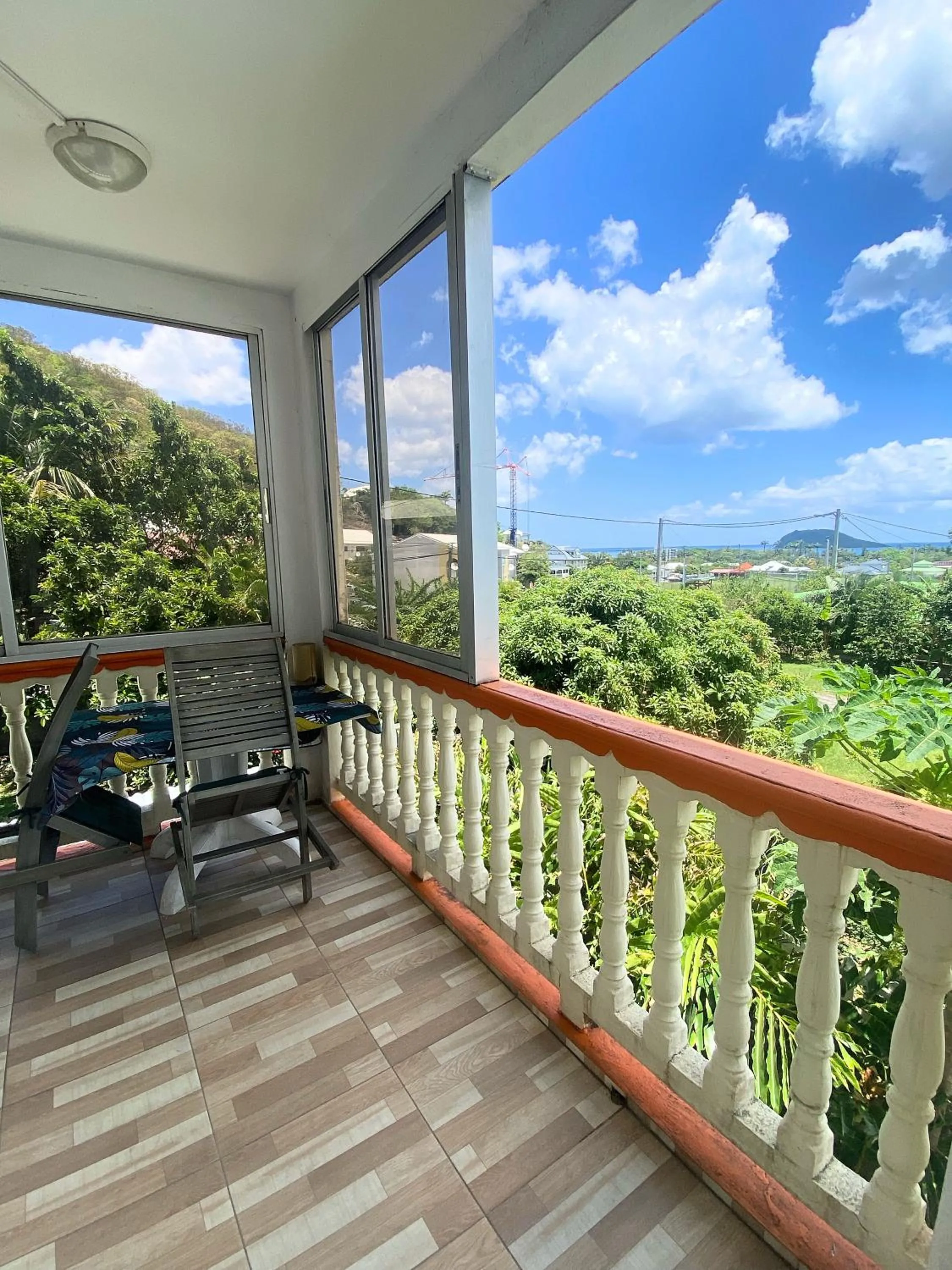 Balcony/Terrace in Auberge K-WAN Hostel - Proche Plages