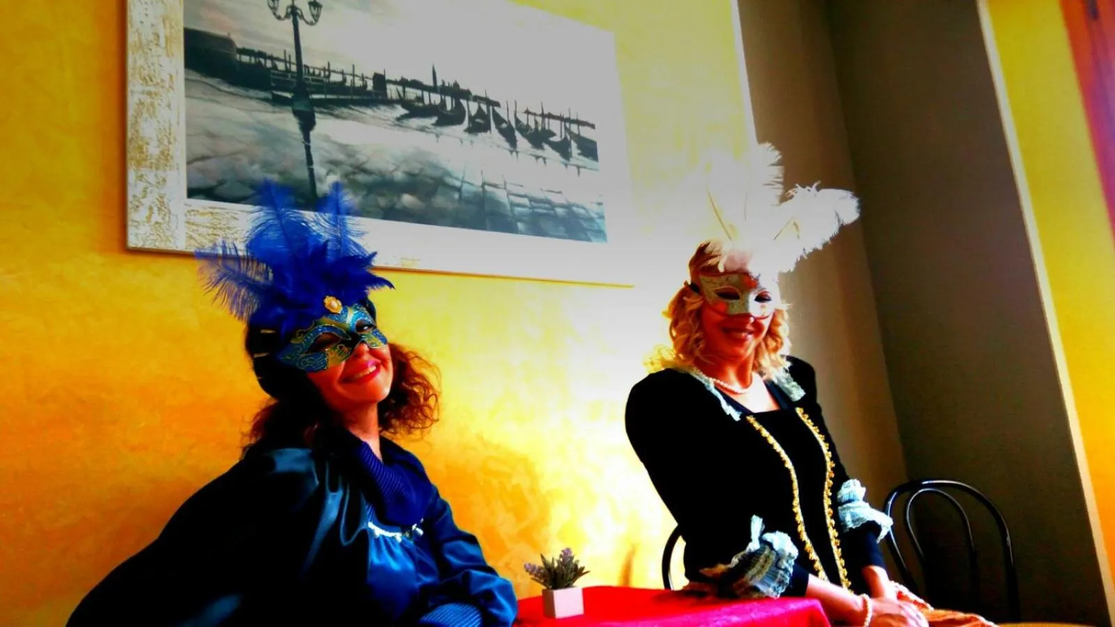 group of guests in Alloggi Adamo Venice