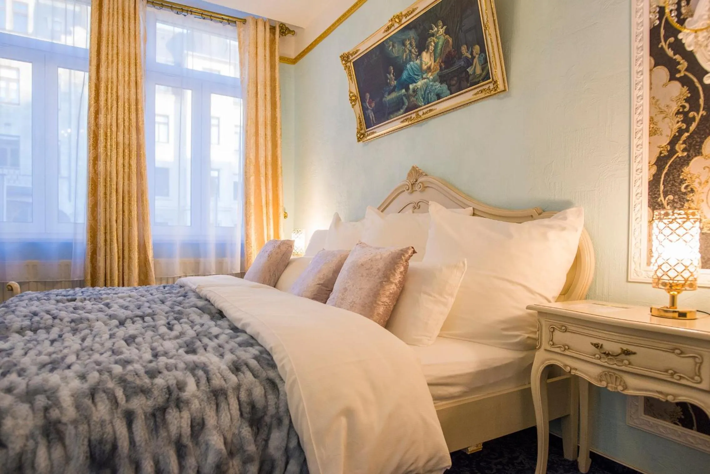 Bedroom, Bed in Hotel Alexandra