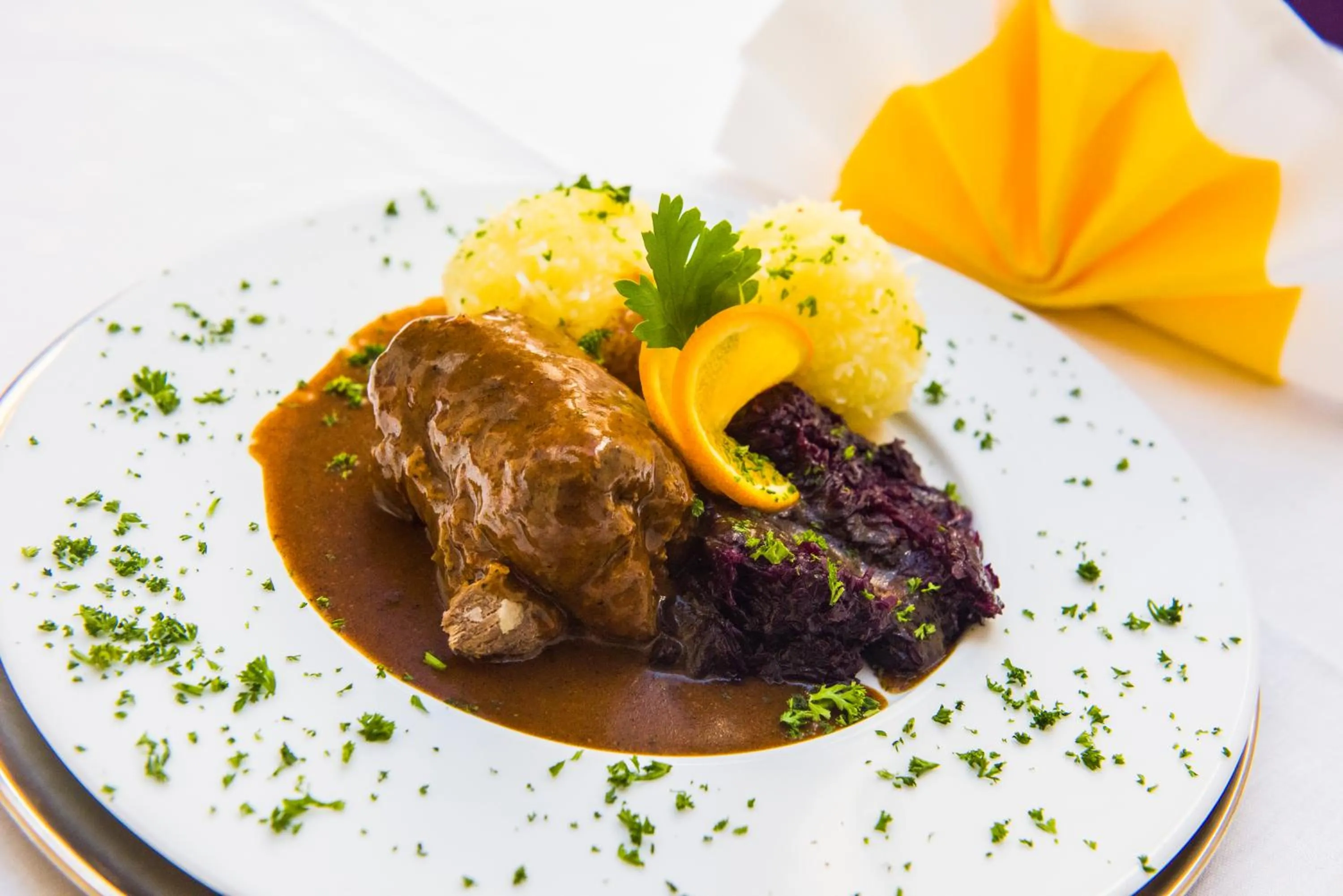 Restaurant/places to eat in Hotel Alexandra