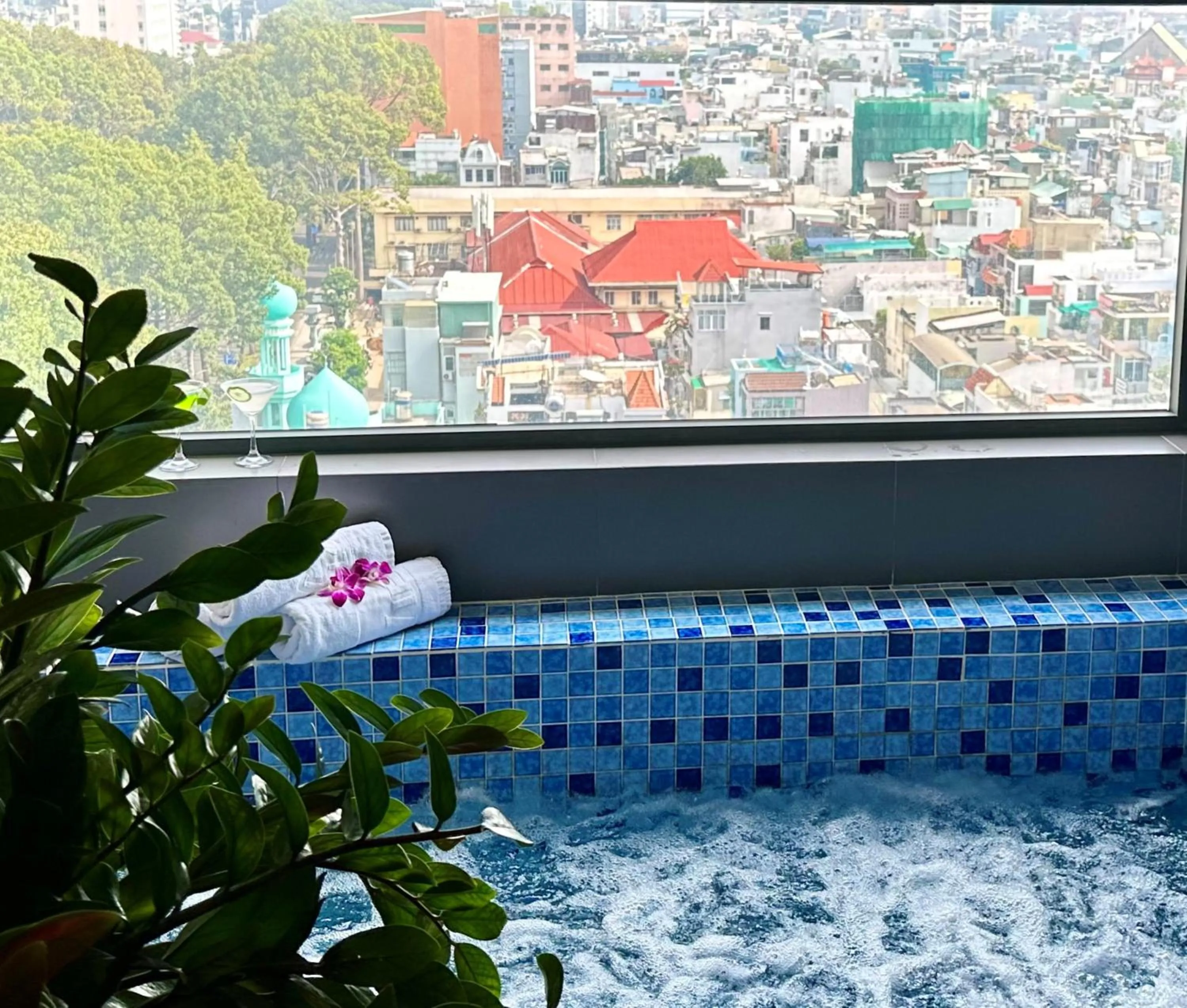 Pool view in Happy Life Green Hotel