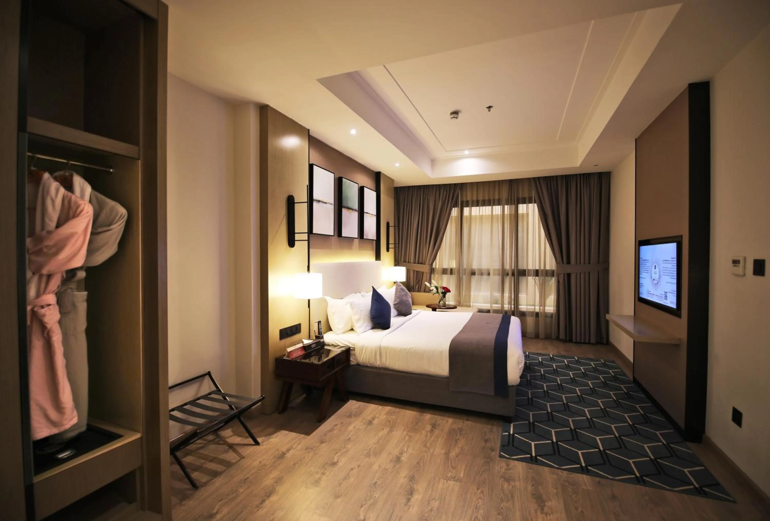 Bedroom, Bed in Braira Al Yarmouk