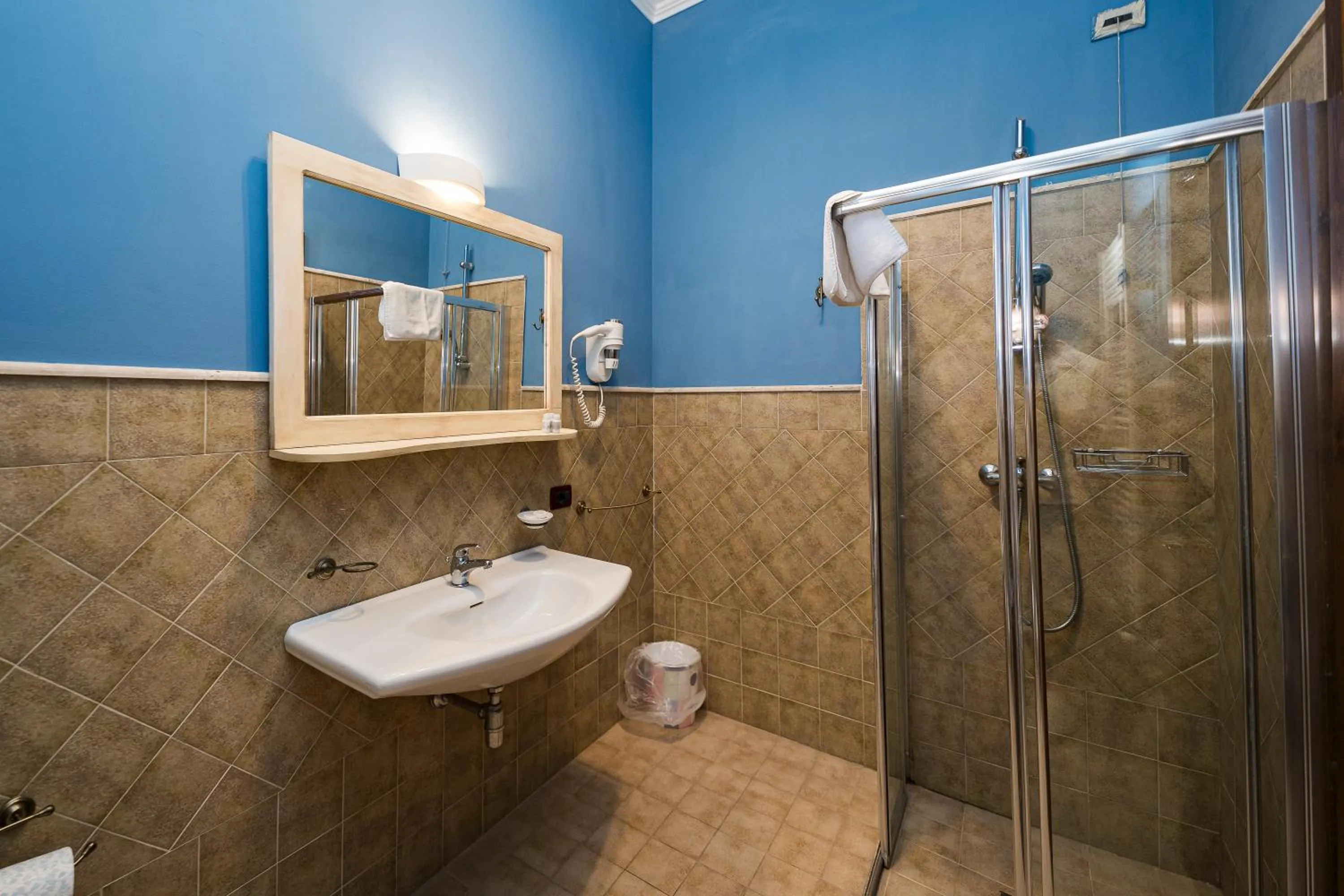 Bathroom in La Restuccia Masseria Urban - DiscoHotel