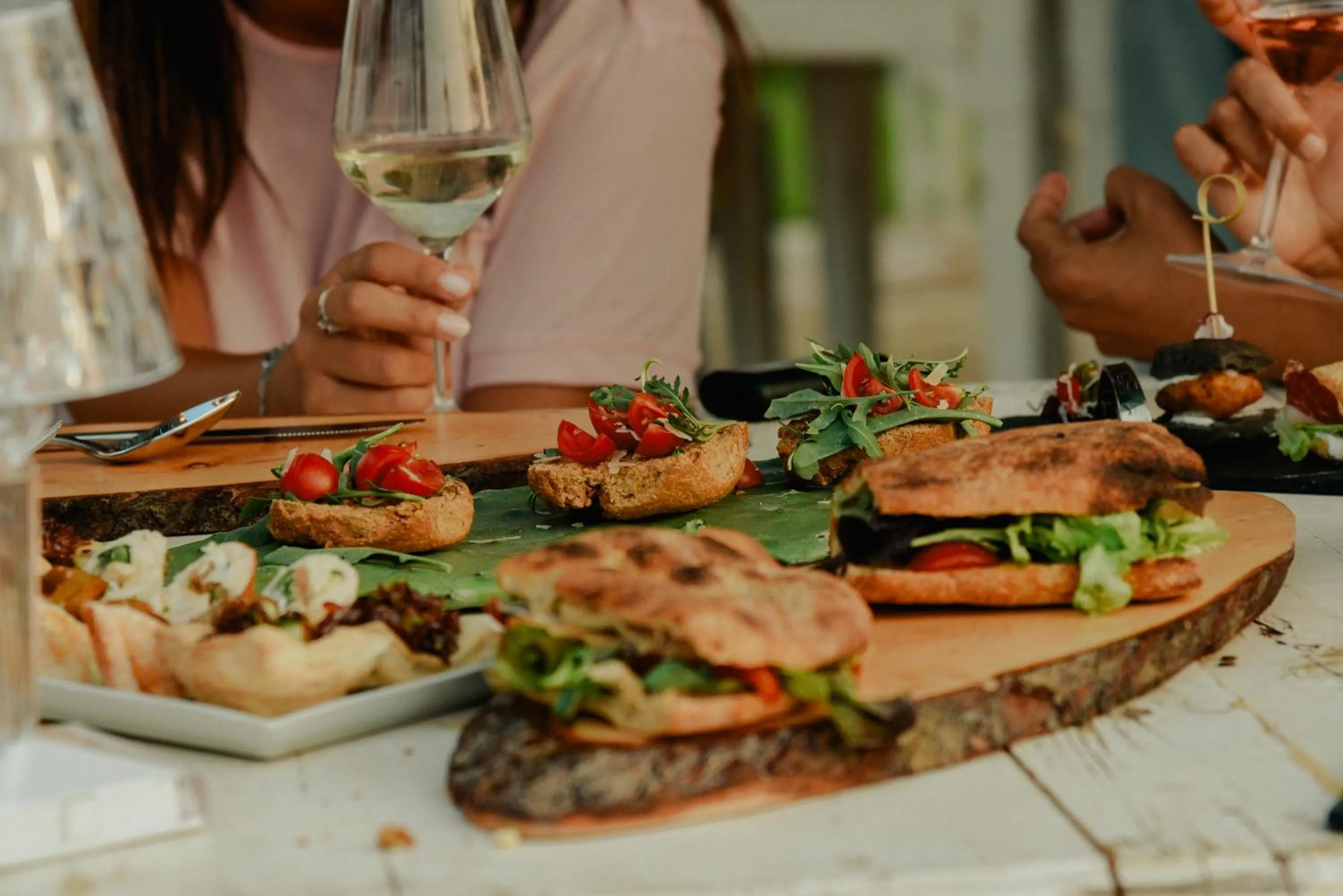 Restaurant/places to eat in La Restuccia Masseria Urban - DiscoHotel