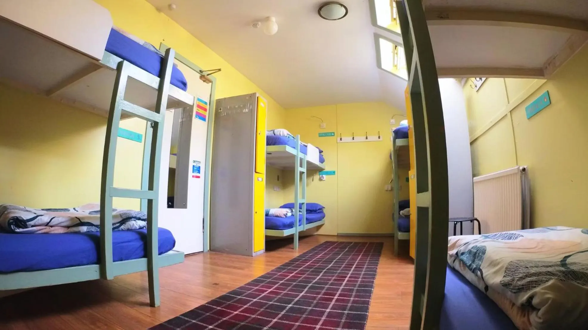 Bed in High Street Hostel - Over 18s Only, Backpackers Atmosphere