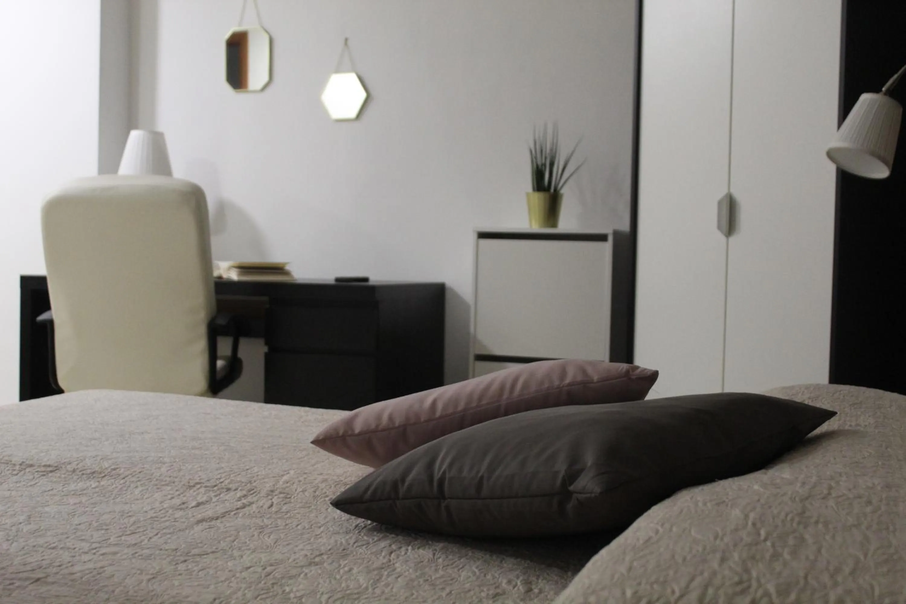 Photo of the whole room, Bed in Residenza Conti