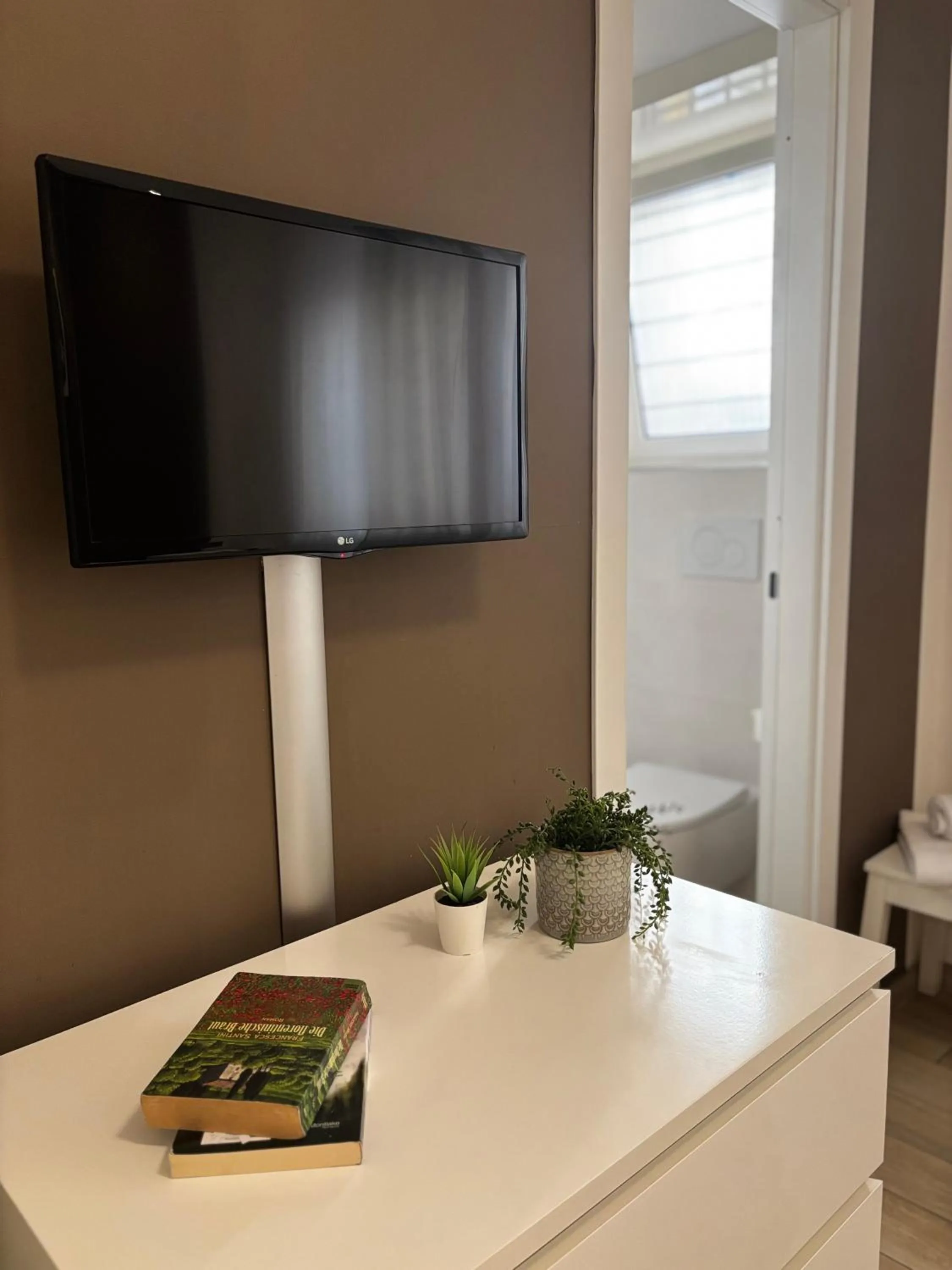 TV and multimedia in Residenza Conti