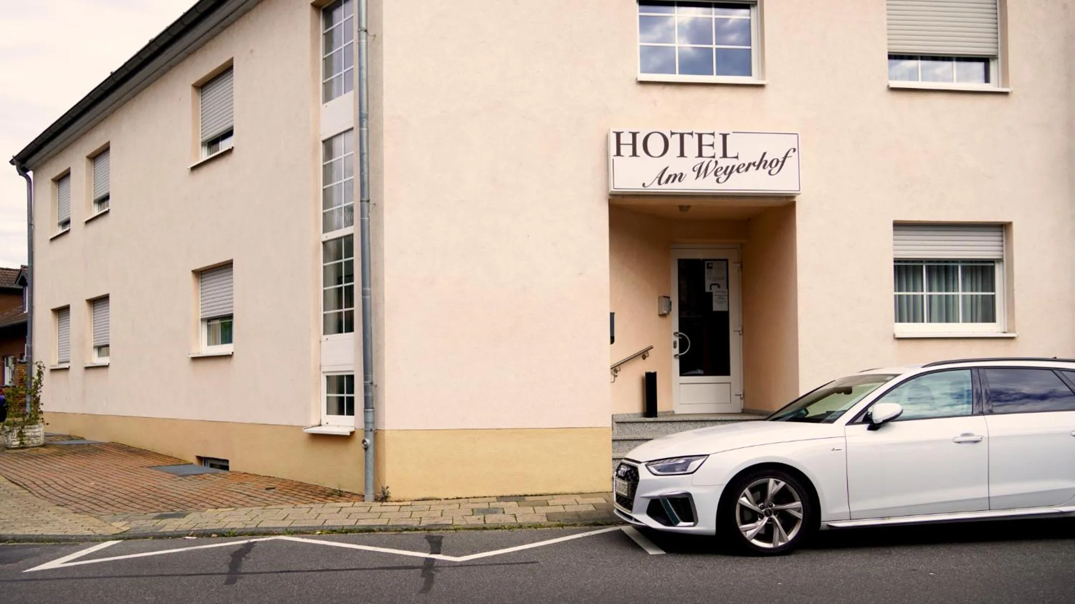 Property building in Hotel Am Weyerhof