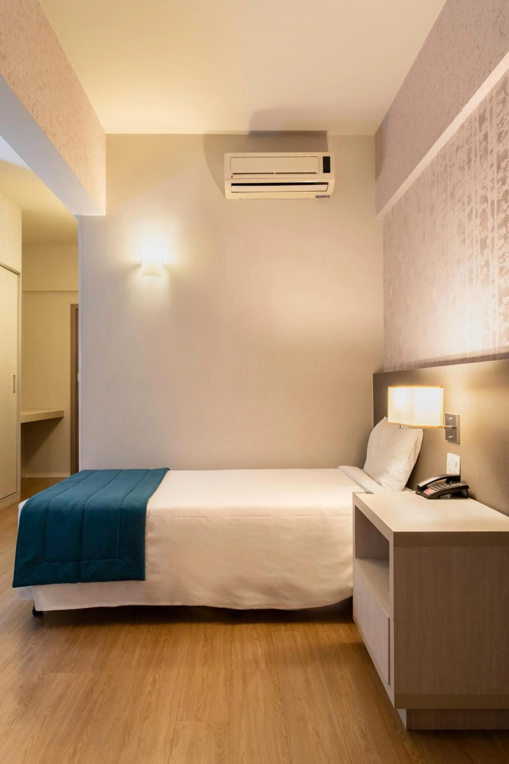 Bed in Suntory Hotel