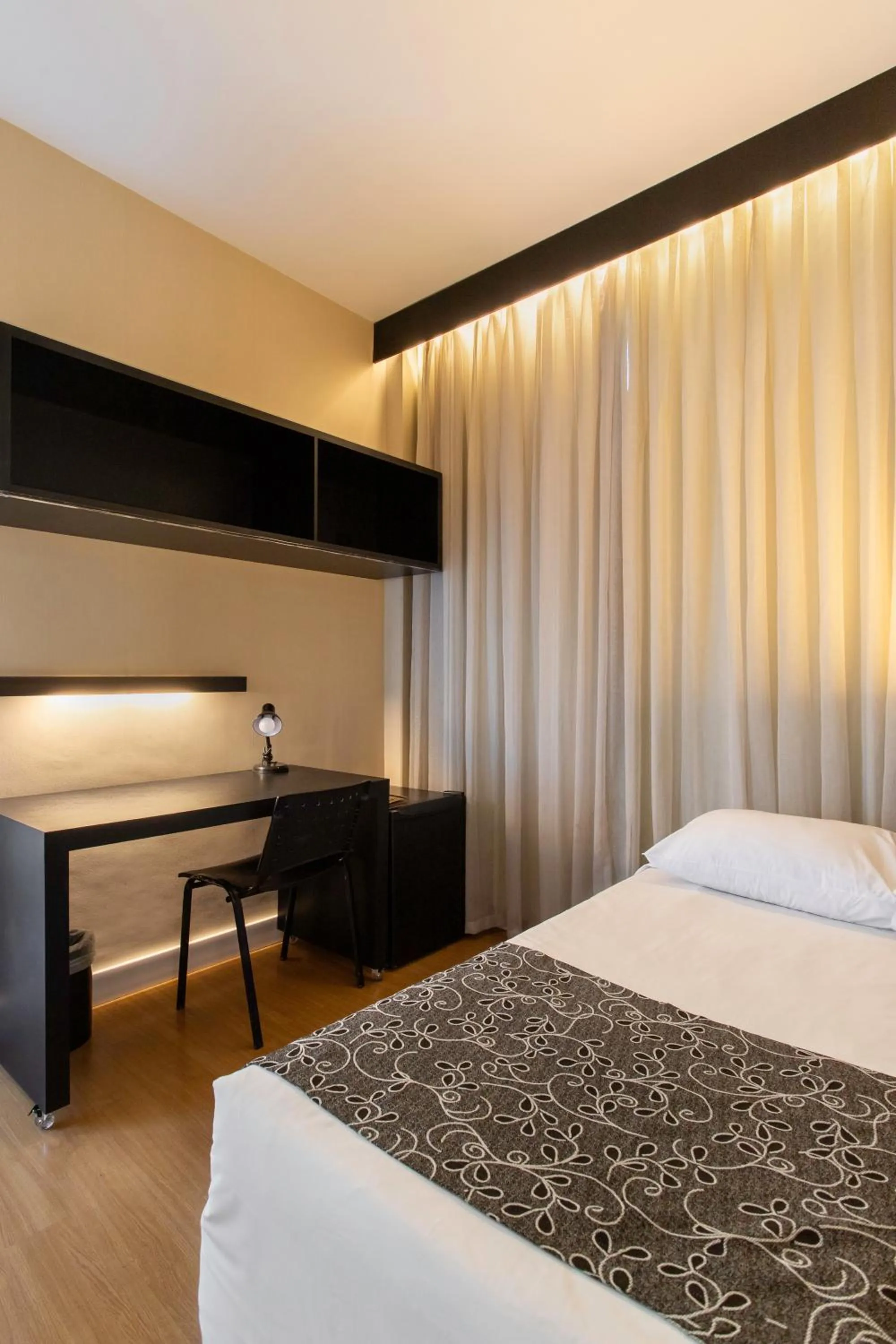 Bed in Suntory Hotel