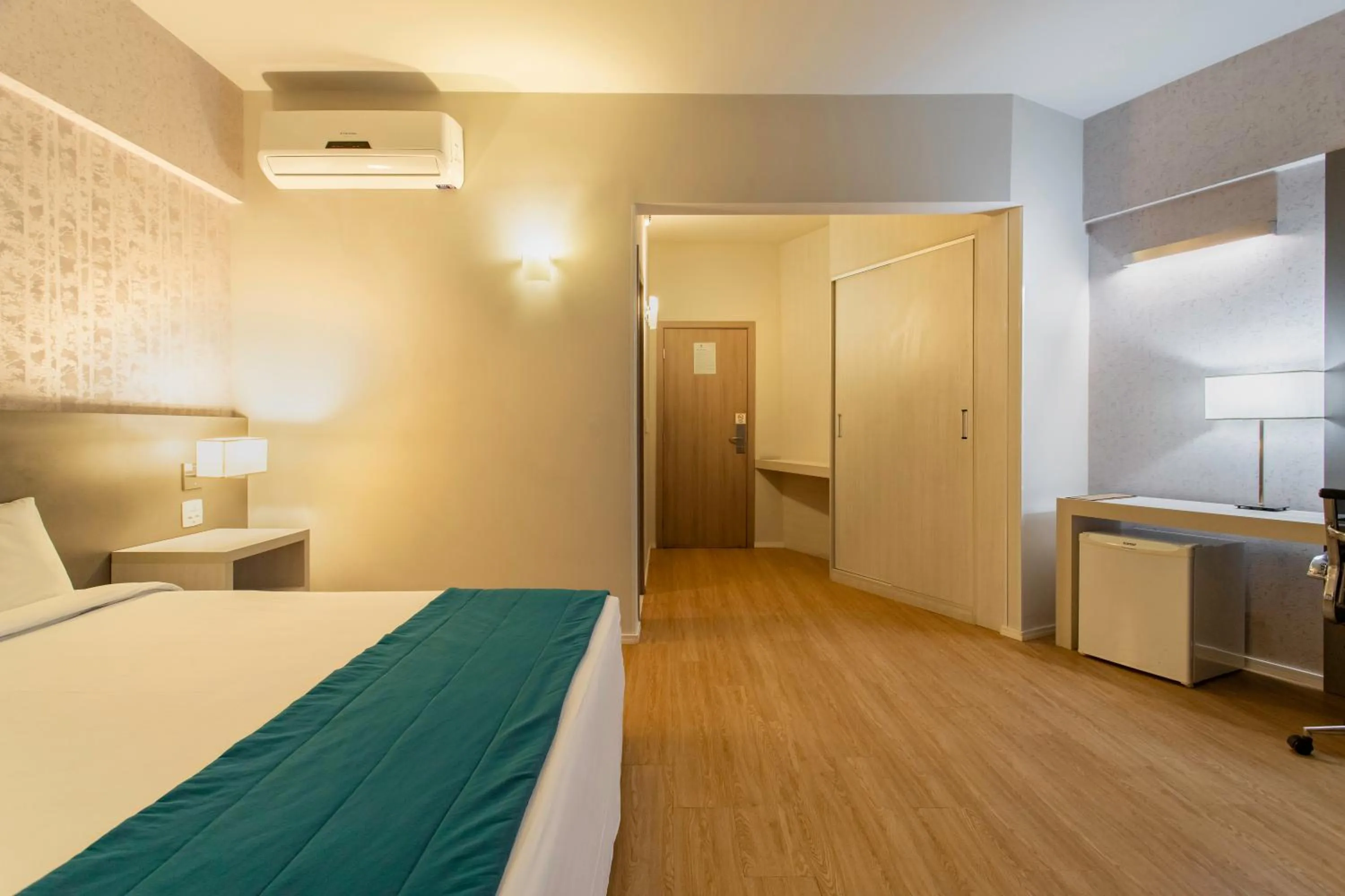 Bed in Suntory Hotel