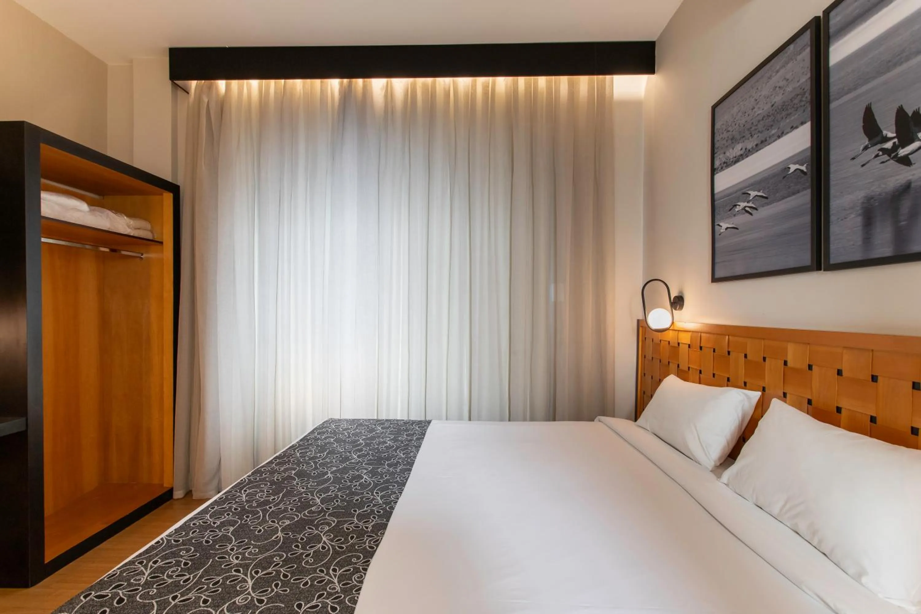 Bed in Suntory Hotel