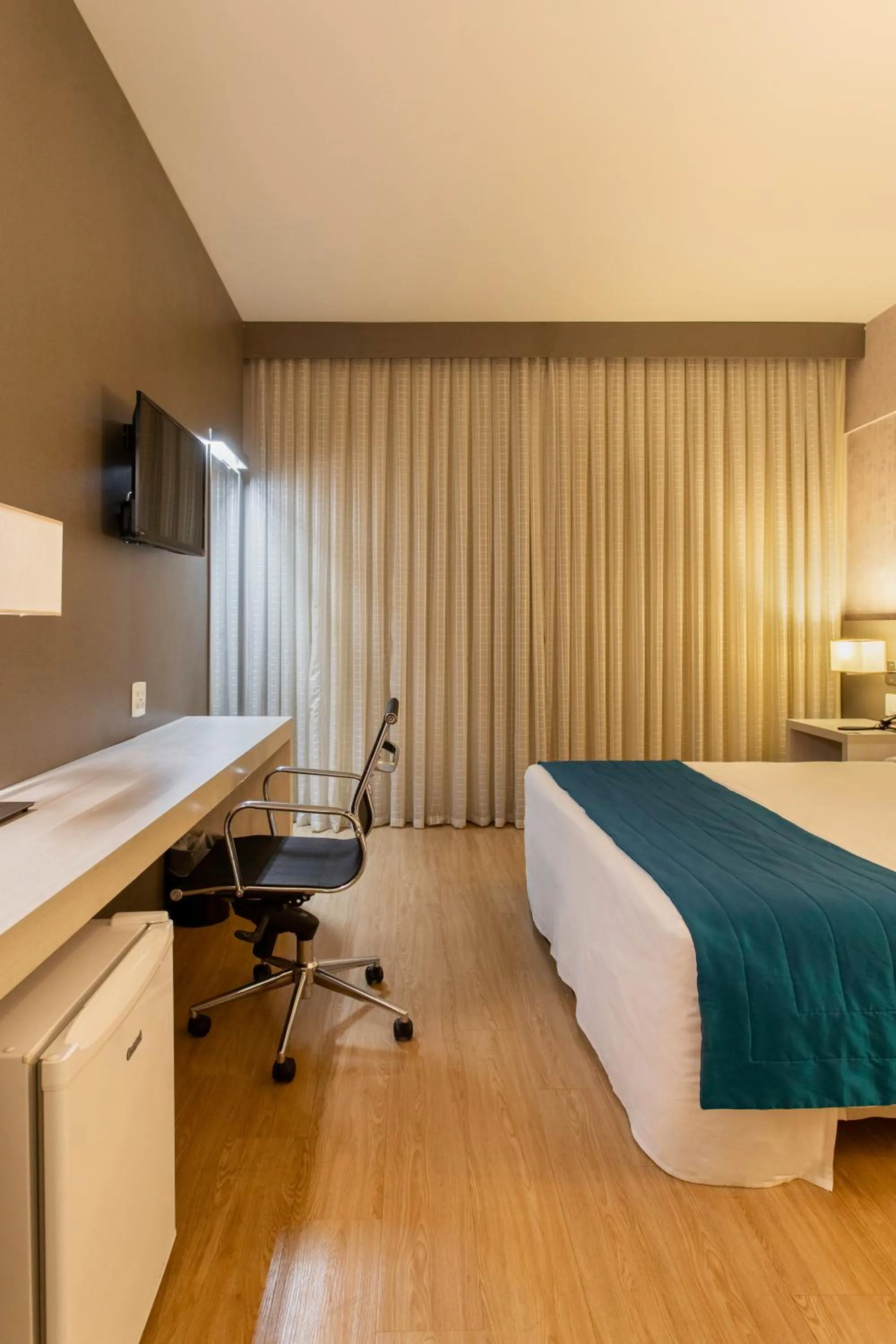 Bed in Suntory Hotel