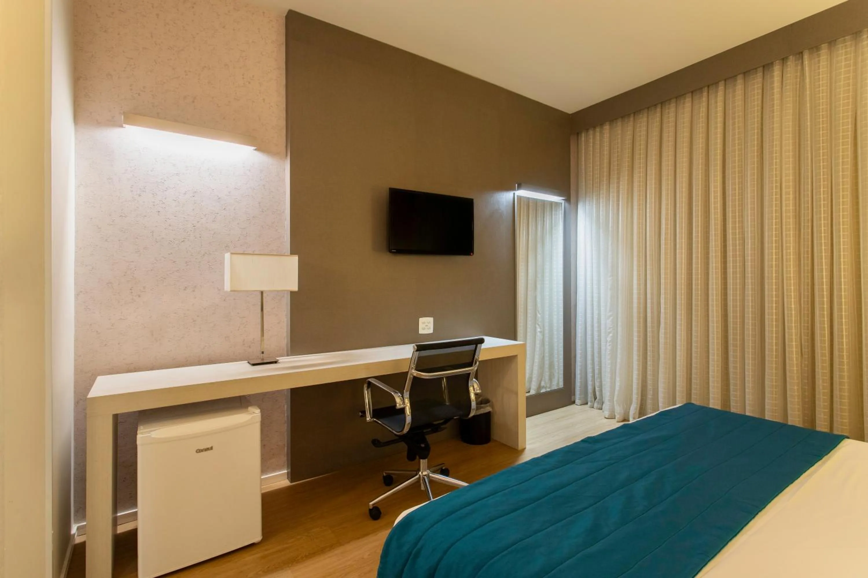 Bed in Suntory Hotel