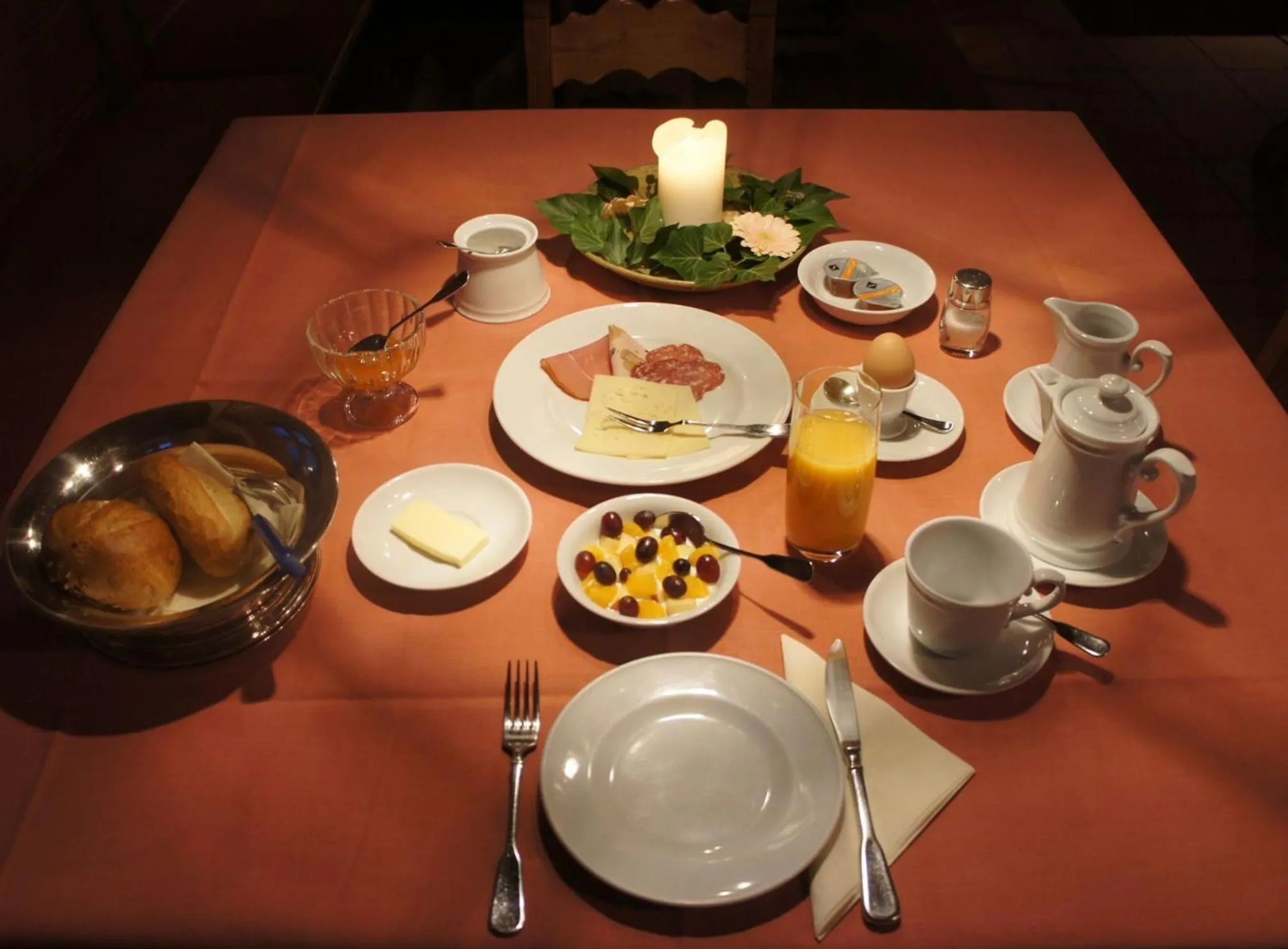 Breakfast in Hotel Schwarzer Adler