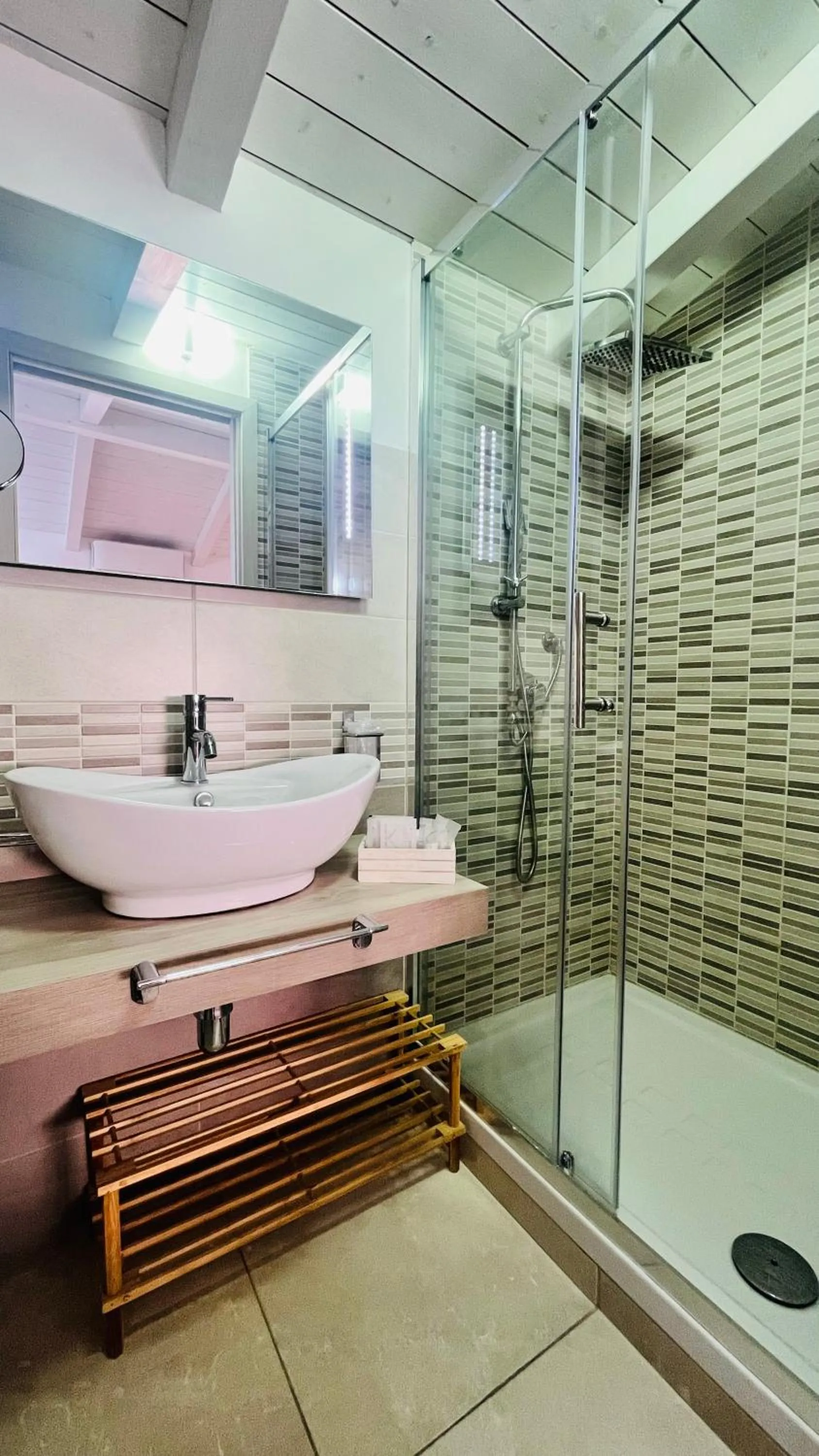 Shower in La Meridiana - centro storico di Pizzo