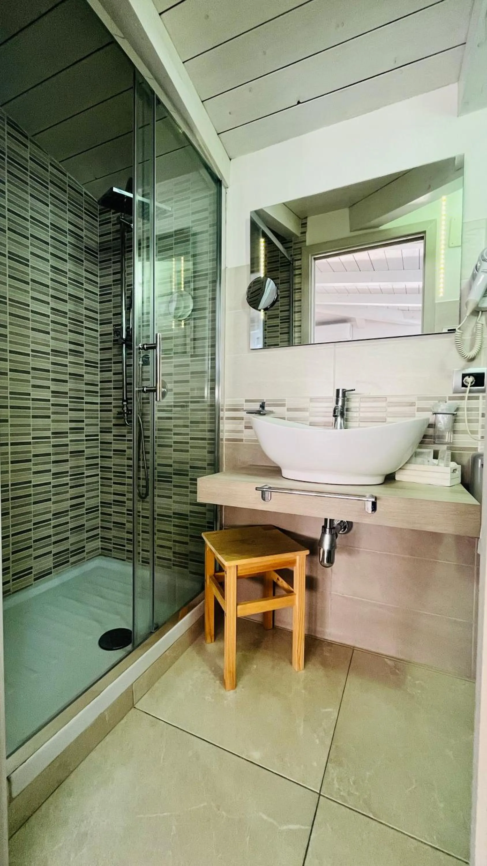 Shower in La Meridiana - centro storico di Pizzo